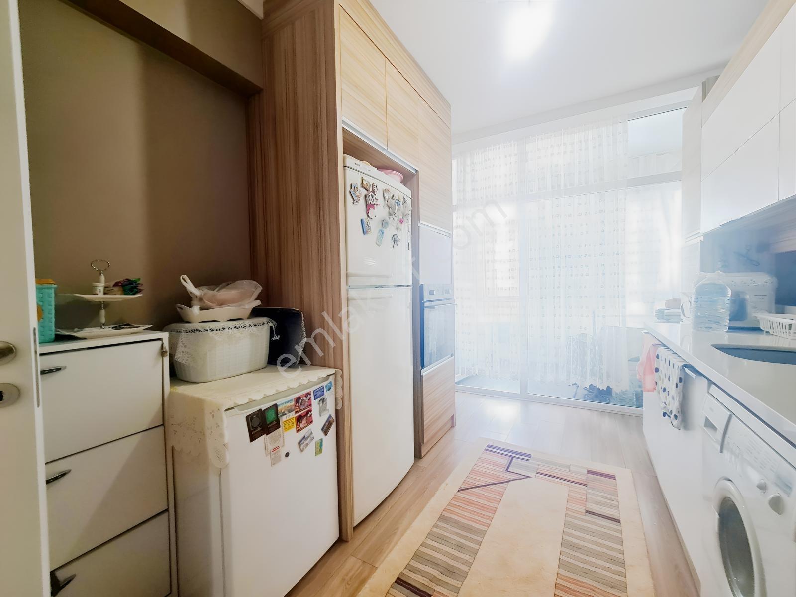 Yeşilova Mh Kapalı Mutfaklı Cadde Üzeri Lüx Ve Geniş 2+1 Daire — fotoğraf 17