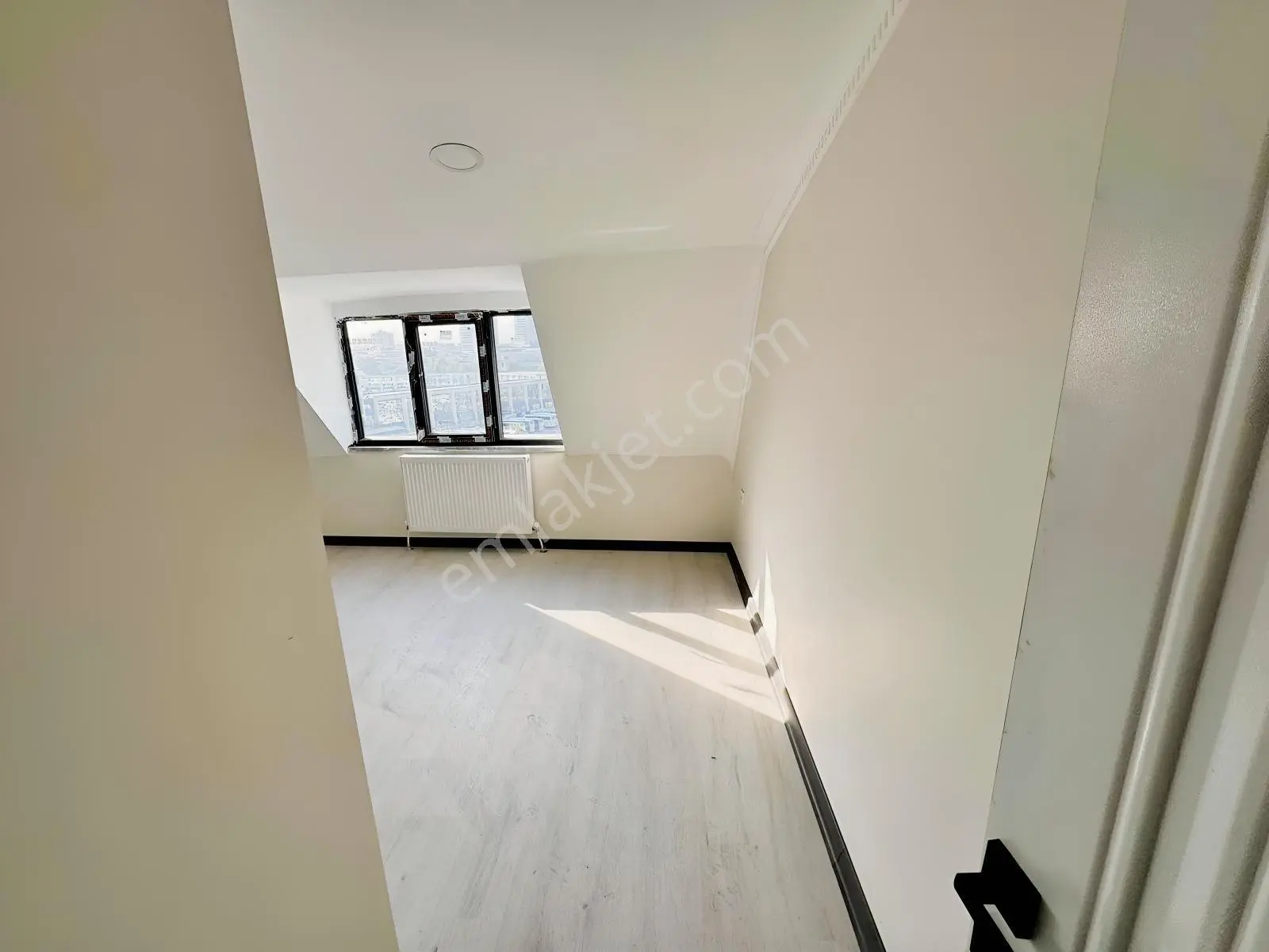 Bayrampaşa'da Teraslı Satılık 3+1 Sıfır Daire — fotoğraf 5