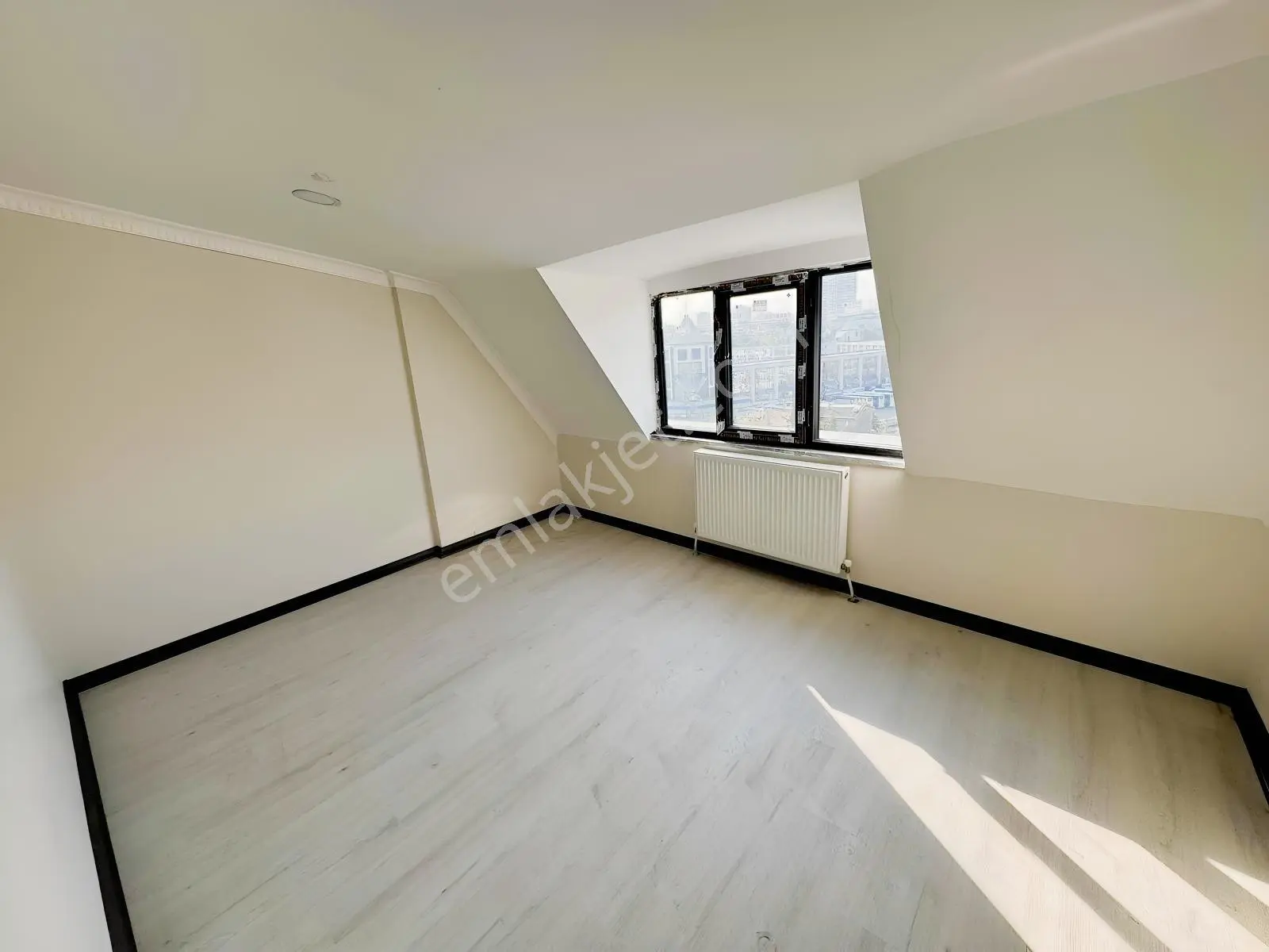 Bayrampaşa'da Teraslı Satılık 3+1 Sıfır Daire — fotoğraf 6