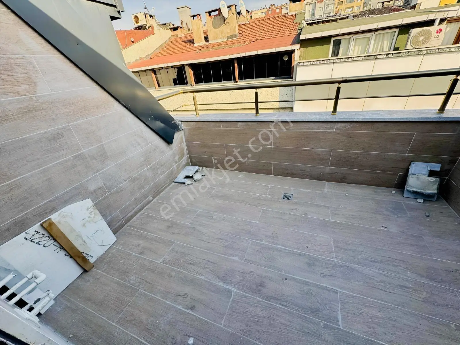 Bayrampaşa'da Teraslı Satılık 3+1 Sıfır Daire — fotoğraf 33