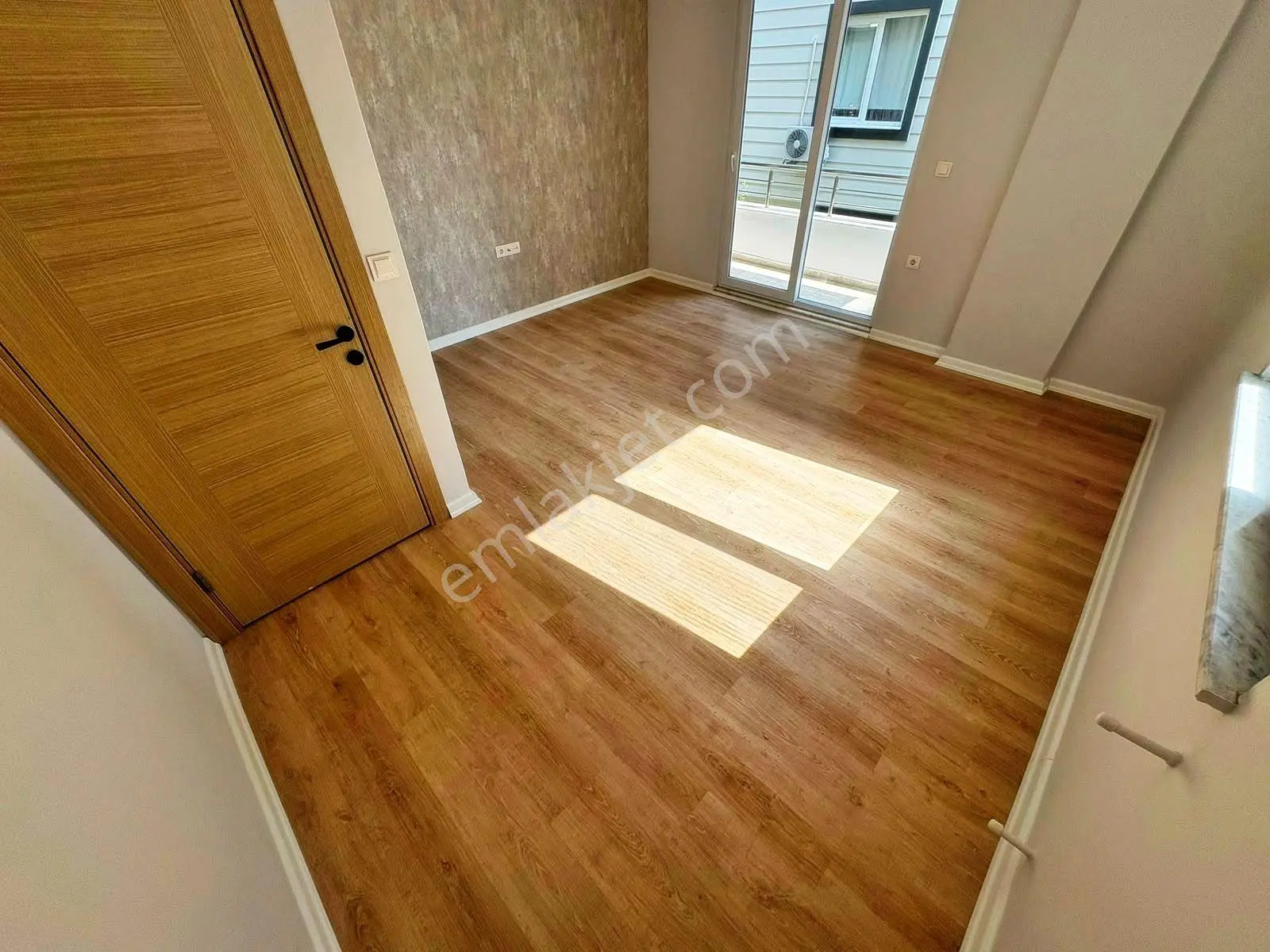 Aktiften Akçay'da Satılık Çift Balkonlu Doğalgazlı Asansörlü Lüx 2+1 Daire — fotoğraf 19