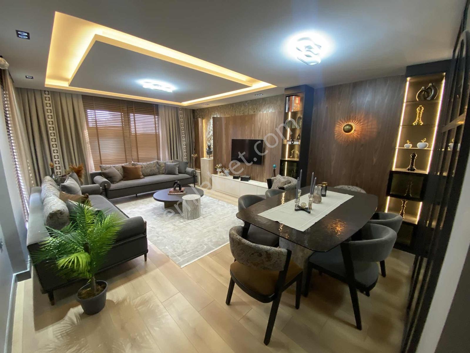 Adananın En Güzel 3+1 Dairesi Sizlerle Havuzlu/Güvenlikli/Sıfır