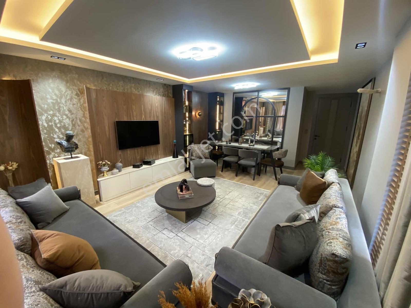 Adananın En Güzel 3+1 Dairesi Sizlerle Havuzlu/güvenlikli/sıfır — fotoğraf 2