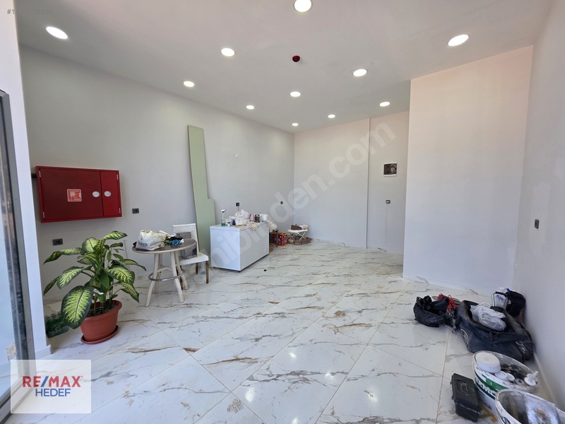 Remaxtan Kiralık Metro Yolu Ve Cadde Üzerinde Boş Sıfır Dükkan — fotoğraf 12