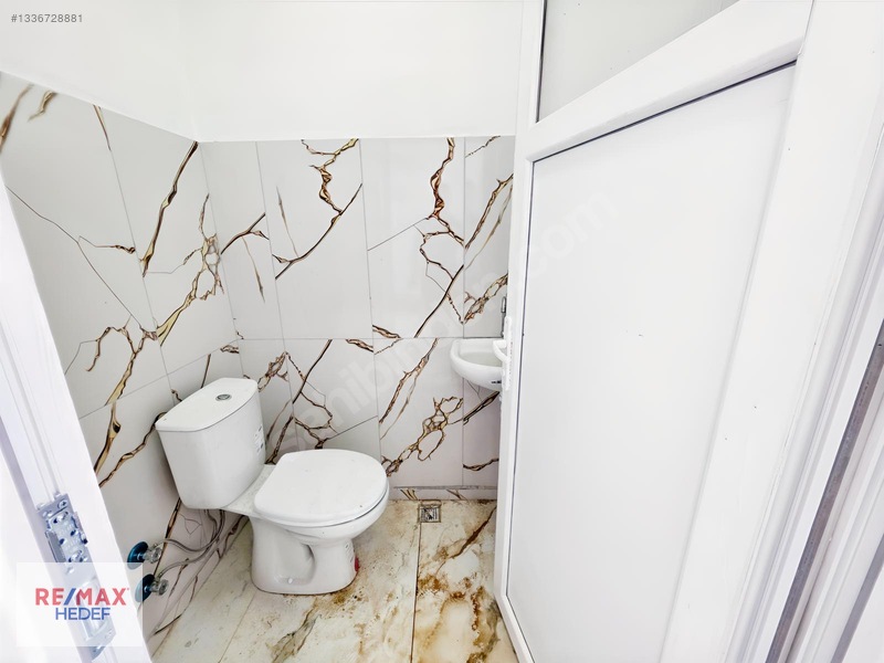 Remaxtan Kiralık Metro Yolu Ve Cadde Üzerinde Boş Sıfır Dükkan — fotoğraf 16