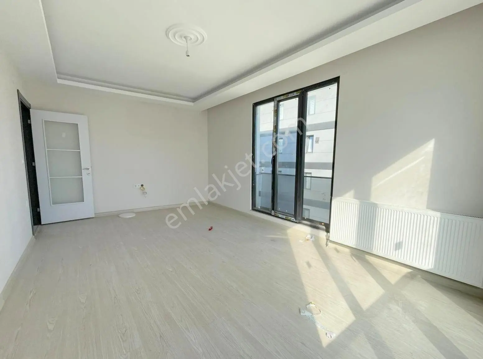 Mertcan'dan Havuzlu Güvenlikli Lüks Sitede Ara Kat 2+1 Daire — fotoğraf 3