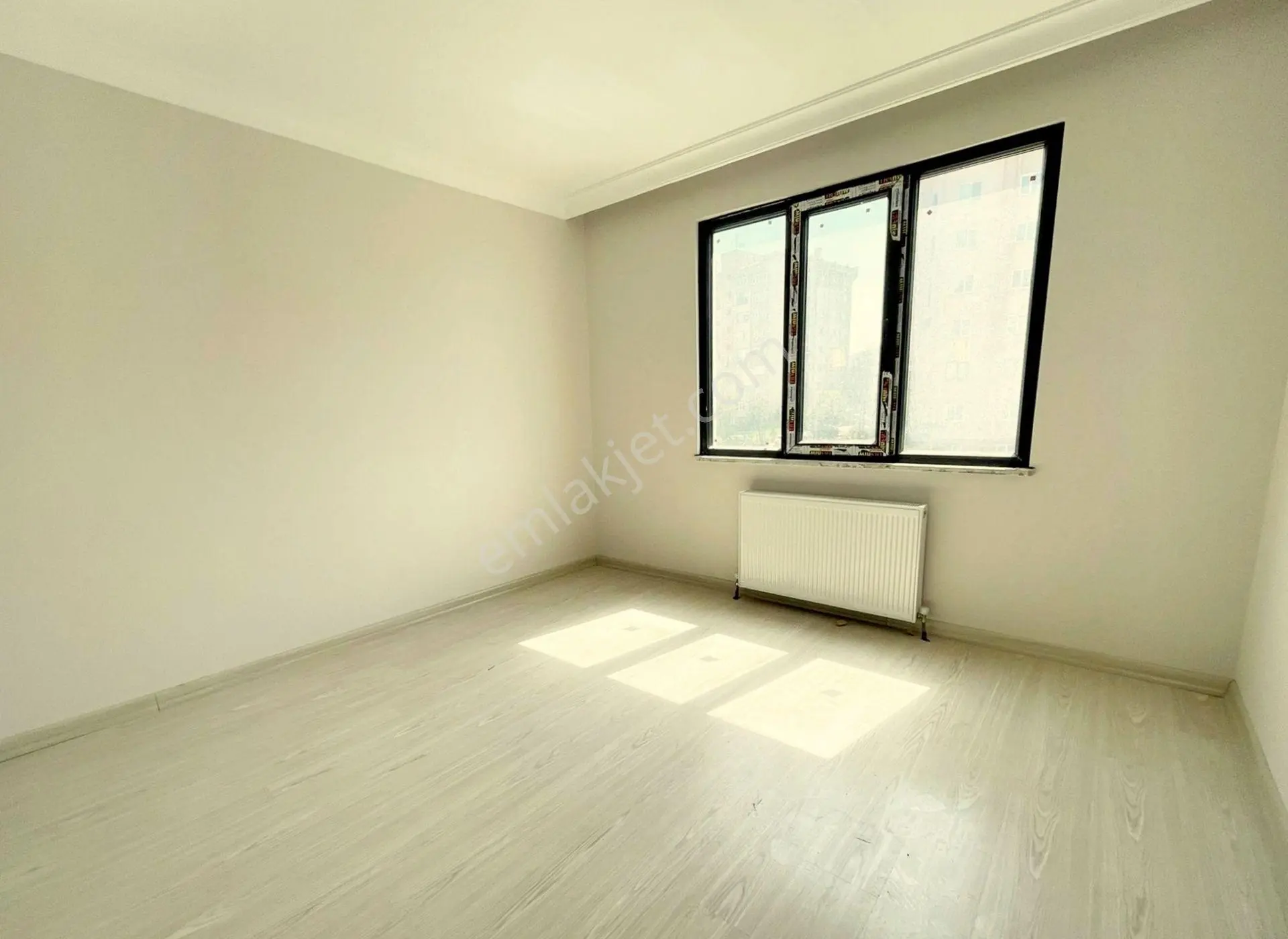 Mertcan'dan Havuzlu Güvenlikli Lüks Sitede Ara Kat 2+1 Daire — fotoğraf 7