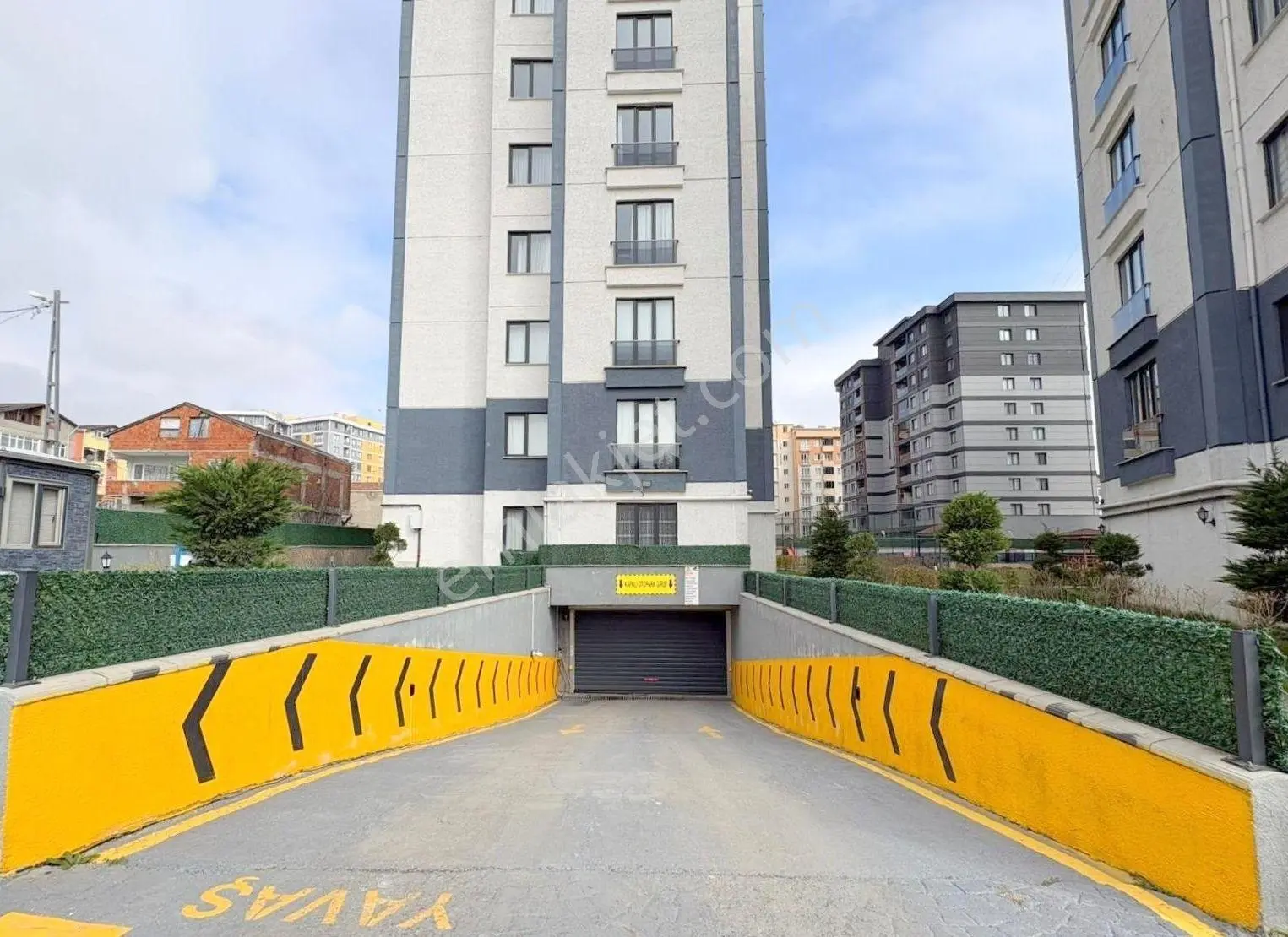 Mertcan'dan Havuzlu Güvenlikli Lüks Sitede Ara Kat 2+1 Daire — fotoğraf 24