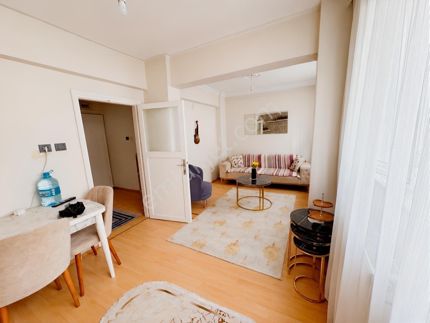 Bayrampaşa Yıldırım Mh. Satılık 2+1 Daire — fotoğraf 3