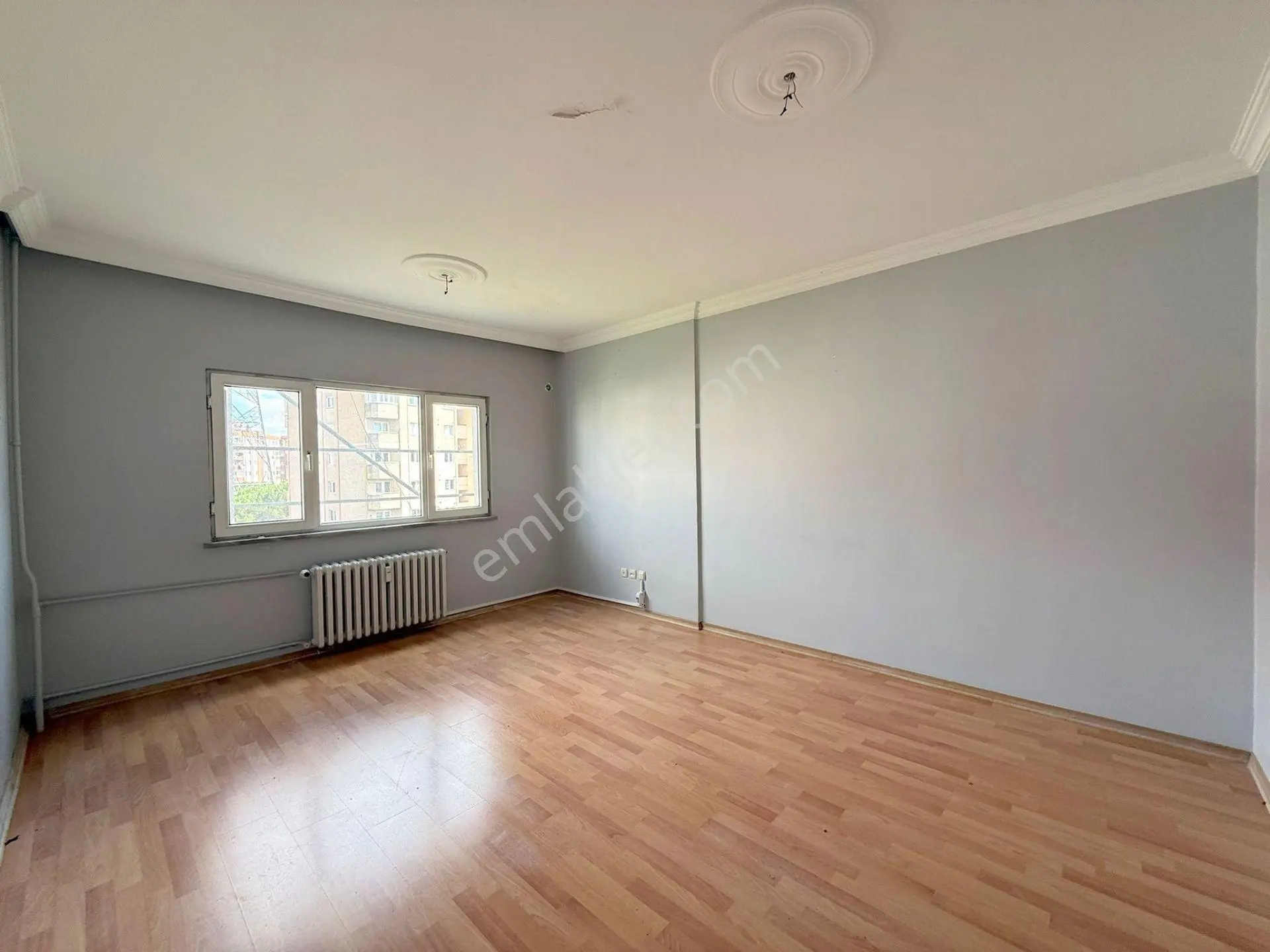 Mertcan'dan Şeyhli Mah. Hilal Konutları Sitesi İçinde 2+1 Daire