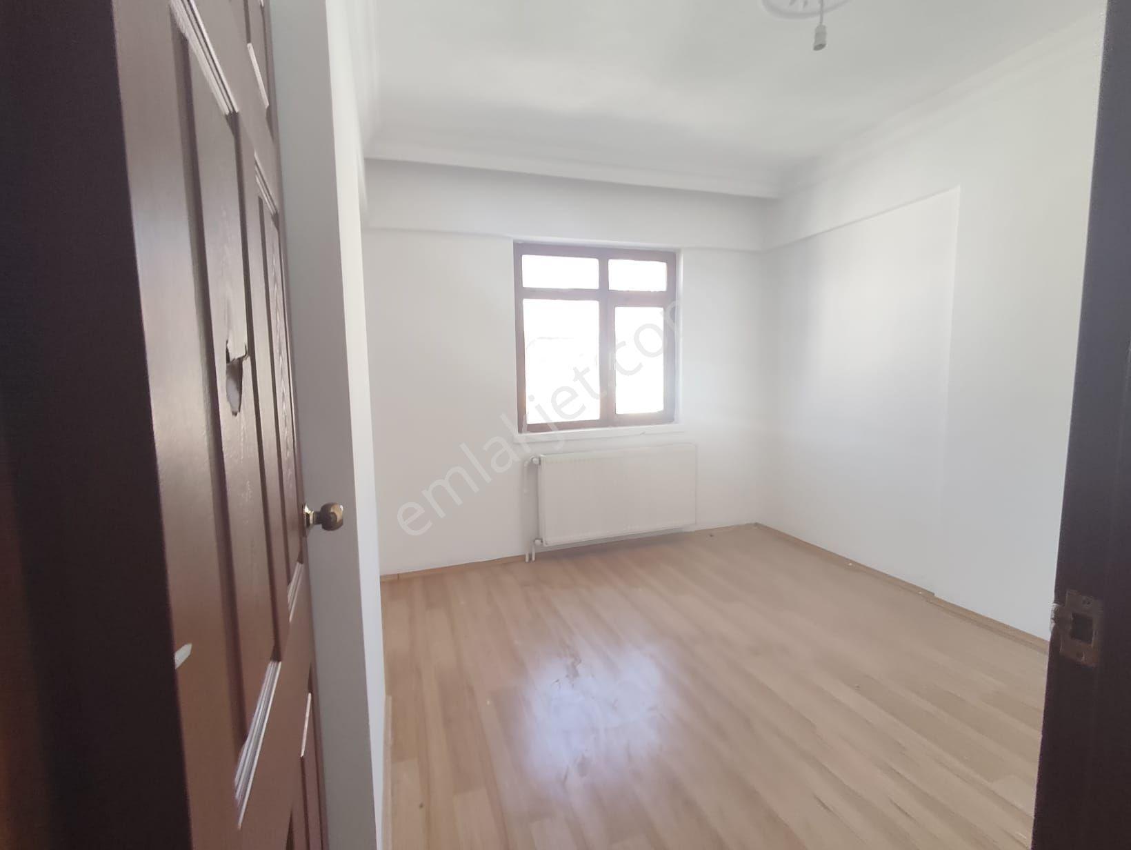 Yılmaz Gayrımenkulden Asansörlü 3+1 Genış Metre Kare Yasarkemal Cad Ustu — fotoğraf 9