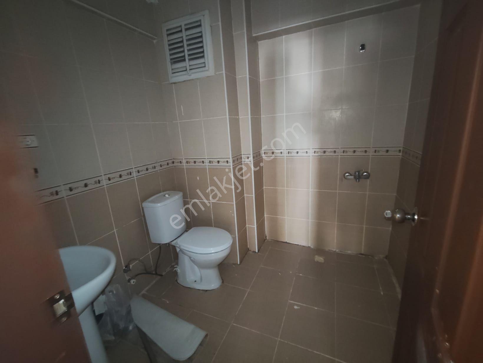 Yılmaz Gayrımenkulden Asansörlü 3+1 Genış Metre Kare Yasarkemal Cad Ustu — fotoğraf 12