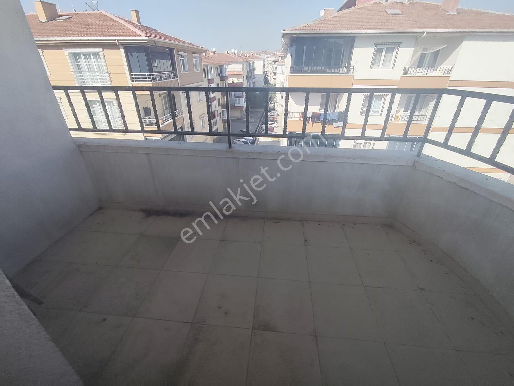 Yılmaz Gayrımenkulden Asansörlü 3+1 Genış Metre Kare Yasarkemal Cad Ustu — fotoğraf 14