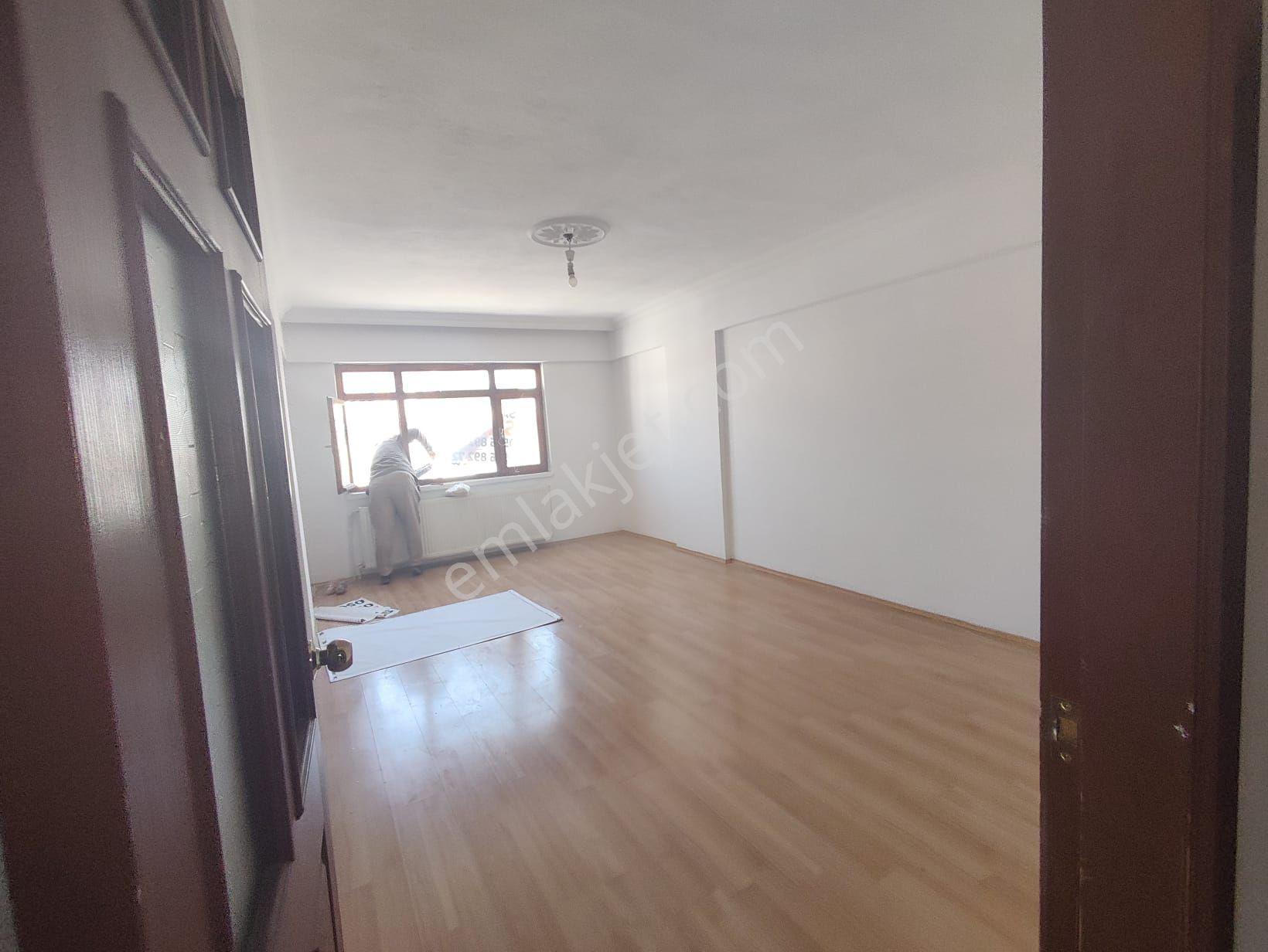Yılmaz Gayrımenkulden Asansörlü 3+1 Genış Metre Kare Yasarkemal Cad Ustu — fotoğraf 18
