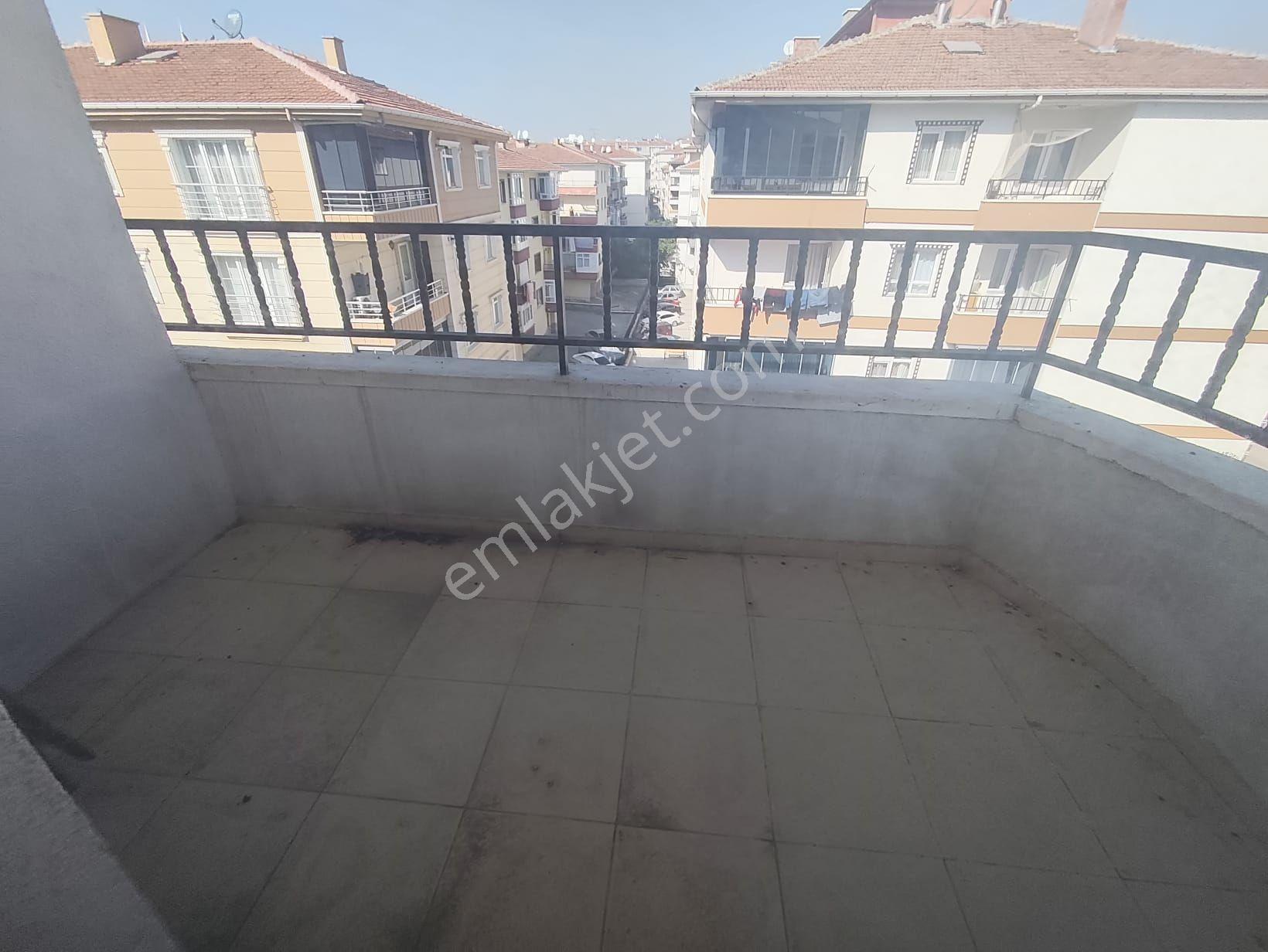Yılmaz Gayrımenkulden Asansörlü 3+1 Genış Metre Kare Yasarkemal Cad Ustu — fotoğraf 20