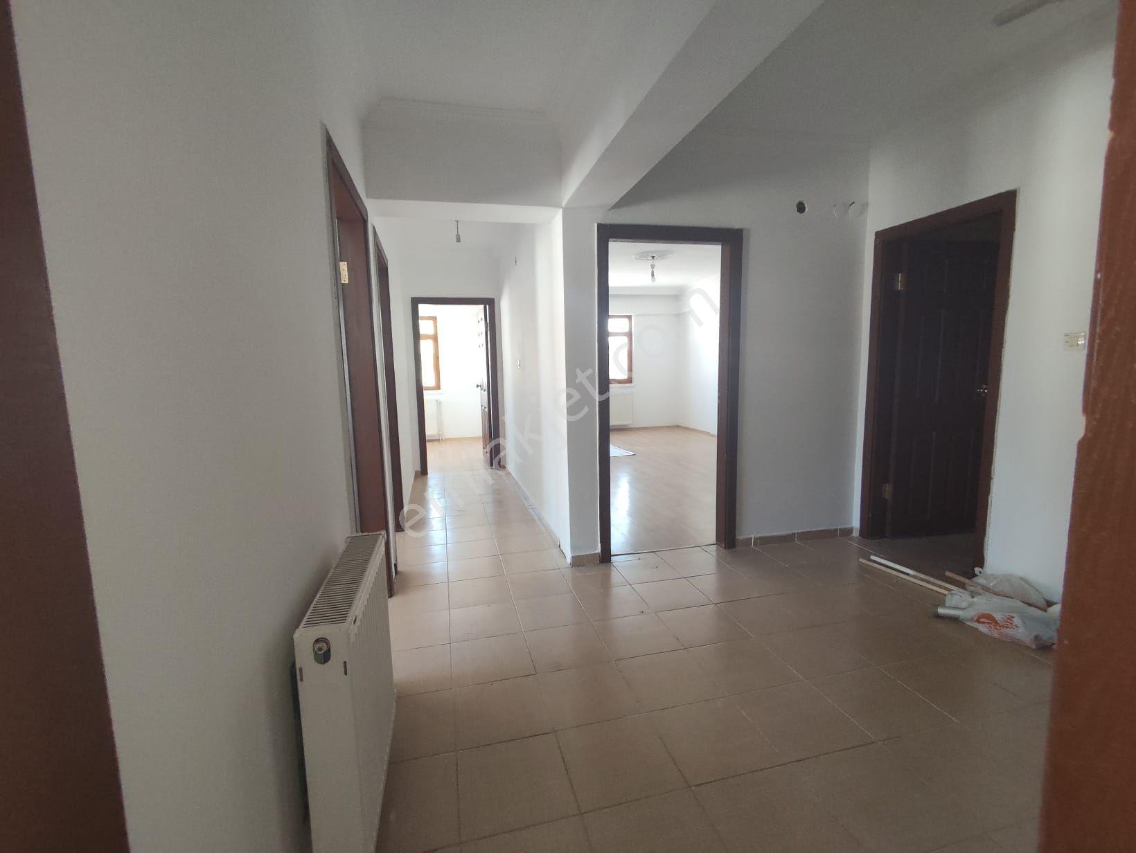 Yılmaz Gayrımenkulden Asansörlü 3+1 Genış Metre Kare Yasarkemal Cad Ustu — fotoğraf 21