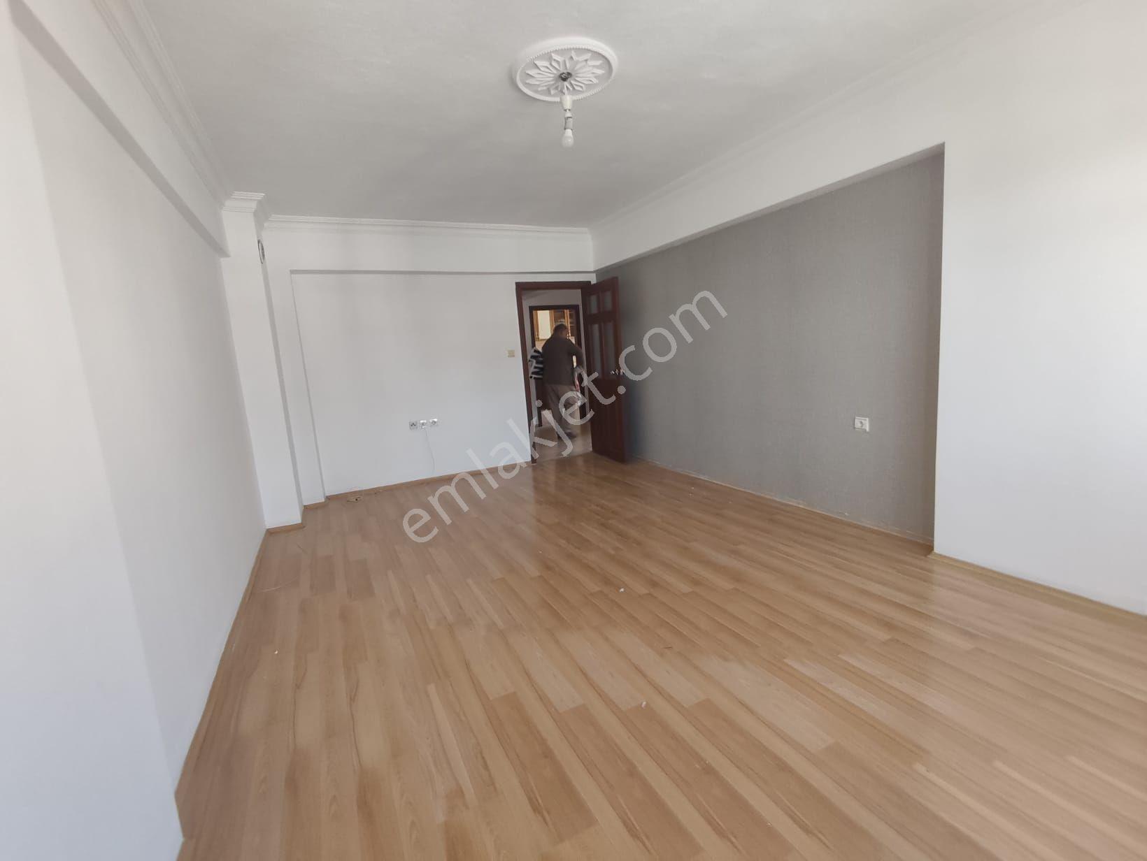 Yılmaz Gayrımenkulden Asansörlü 3+1 Genış Metre Kare Yasarkemal Cad Ustu — fotoğraf 29