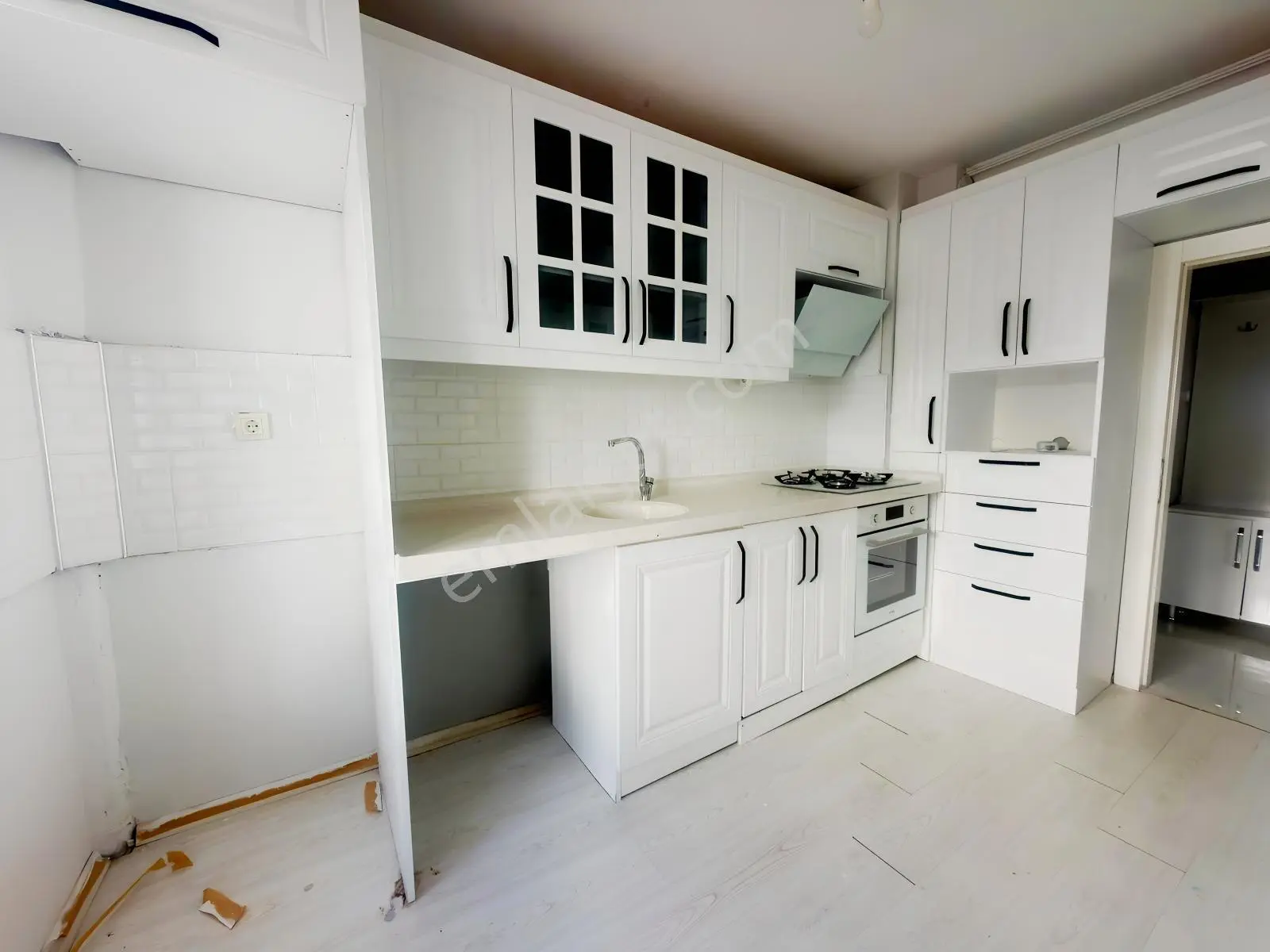 Kazımkarabekir Mh. Arakat Yapılı Kilerli Kök Tapulu 3+1 Daire — fotoğraf 2
