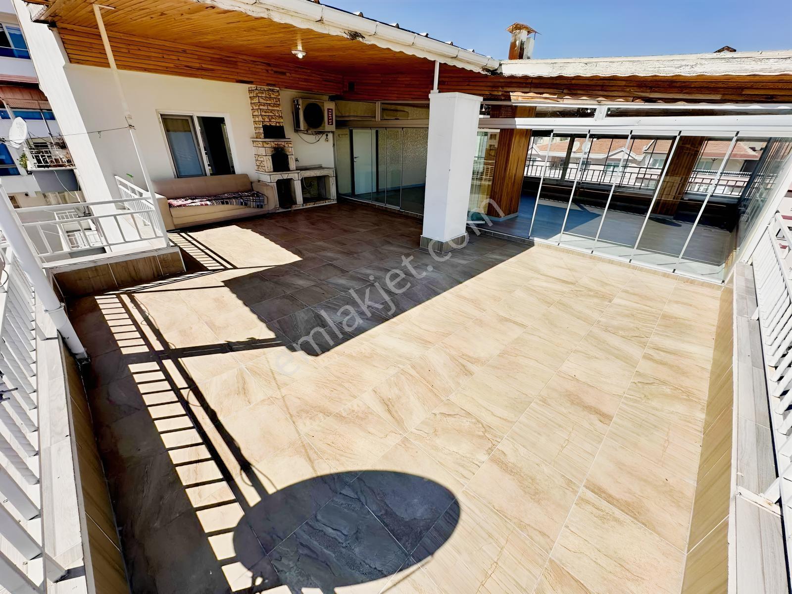 Ulukan'dn Elvanket'te Şehir Manzaralı !! Kış Bahçeli 4+1 Teras ! — fotoğraf 32