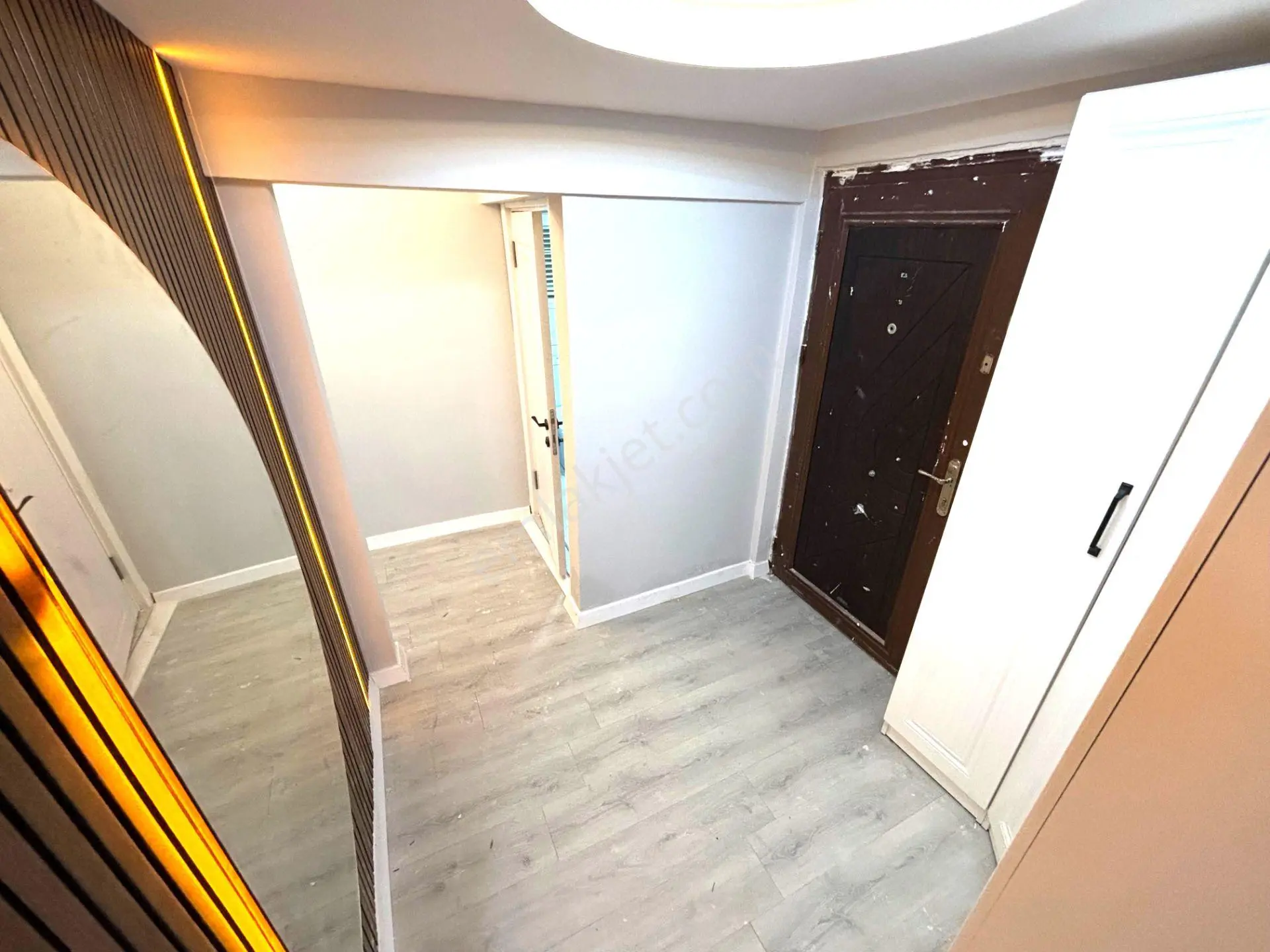 Melodi'den Altınkum Merkez'de Denize 100mt Müstakil Bahçeli Ada Mutfaklı Deluxe 2+1 Daire — fotoğraf 7