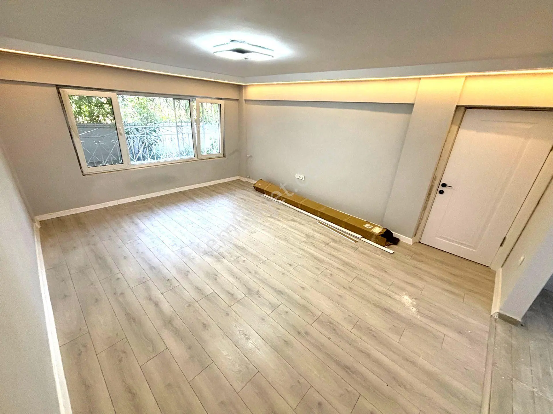 Melodi'den Altınkum Merkez'de Denize 100mt Müstakil Bahçeli Ada Mutfaklı Deluxe 2+1 Daire — fotoğraf 9