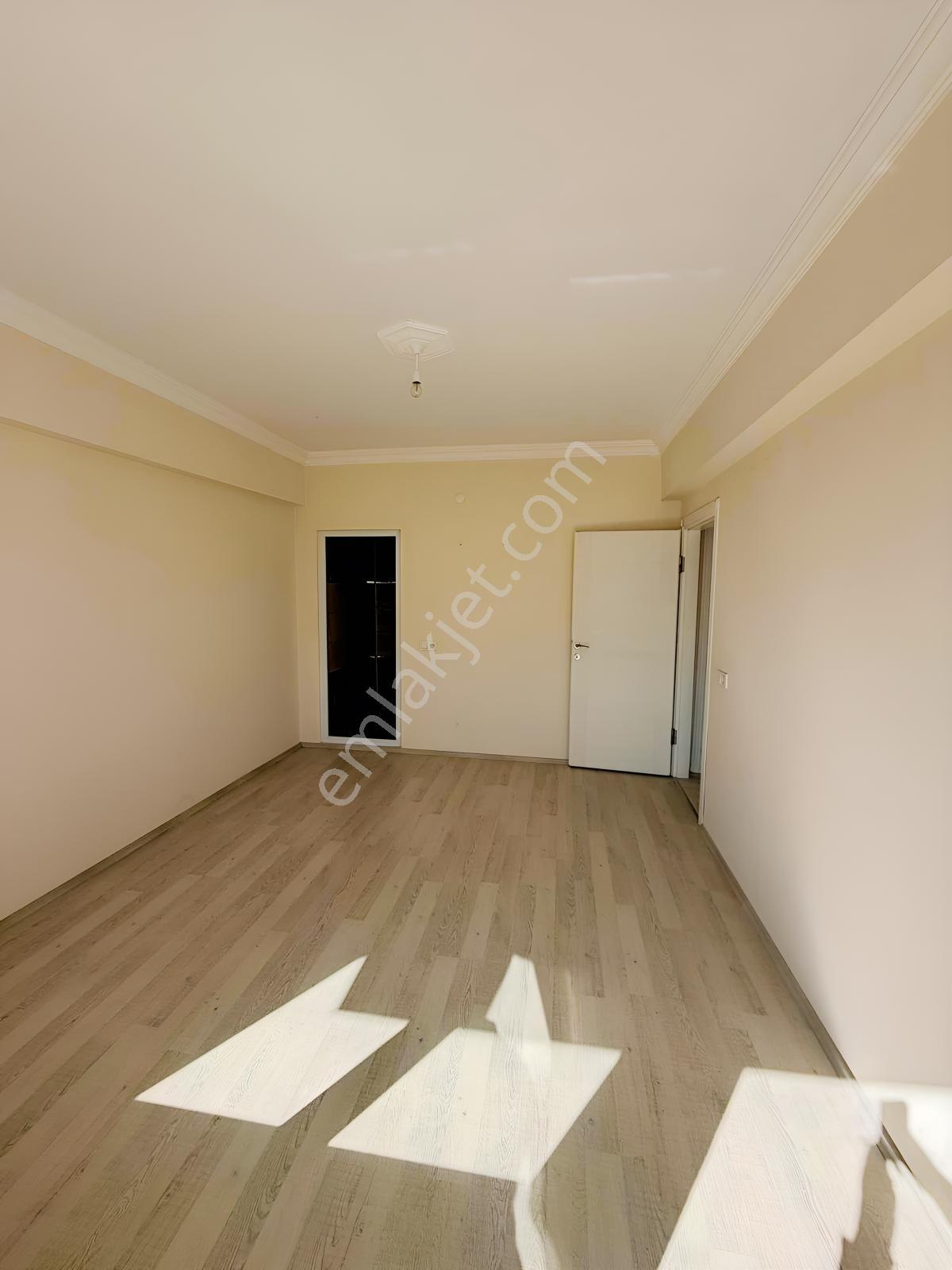 Marka Dan Hz Ömer Cami Yanı 3+1 — fotoğraf 12