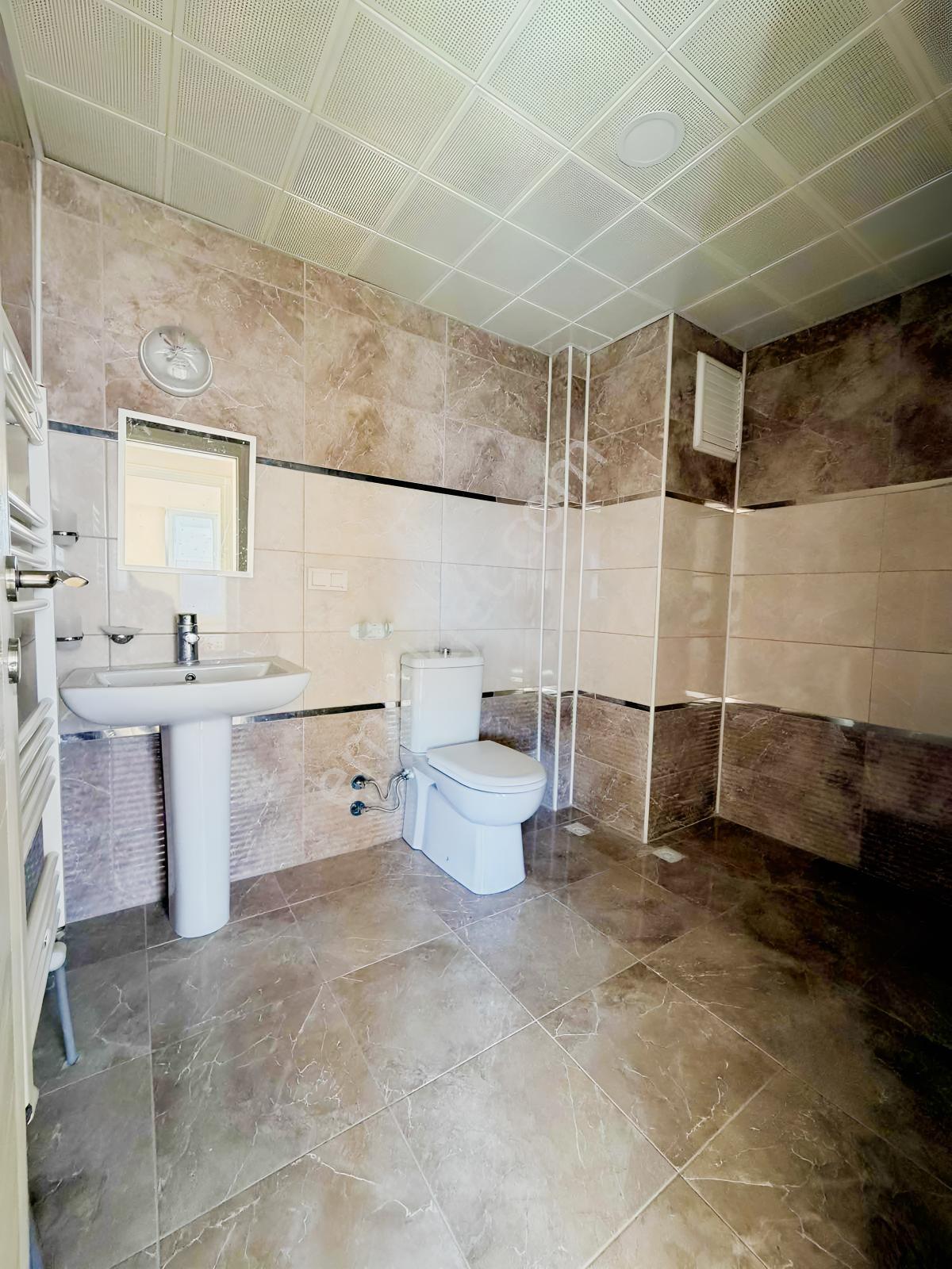 Marka Dan Hz Ömer Cami Yanı 3+1 — fotoğraf 20