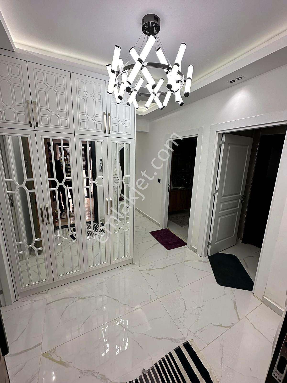 Oğuzeli Kurtuluş'ta 444 M² Arsa Üzerinde Sıfır 4 Katlı 3+1 Satılık Villa — fotoğraf 9