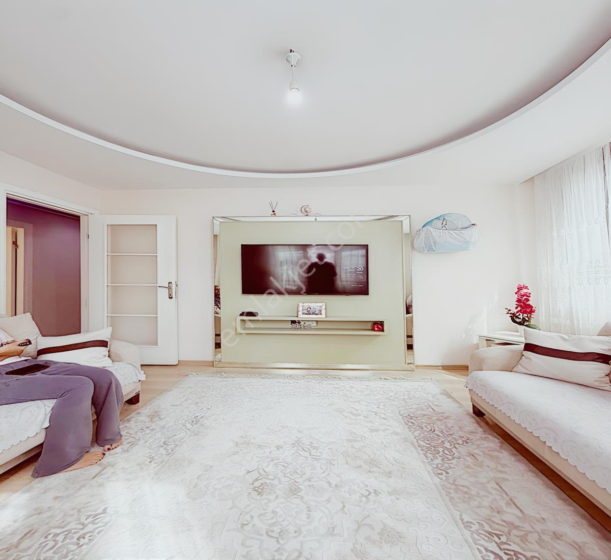 Acil Çınar Mh Satılık Tek Daire Üzeri 130m² 3+1 Merkezi Konum — fotoğraf 5