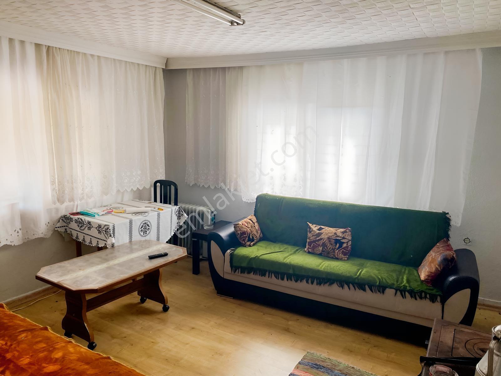 Vize Devlet Hastanesi Yanında 3+1 Satılık Bahçeli Müstakil Ev — fotoğraf 2