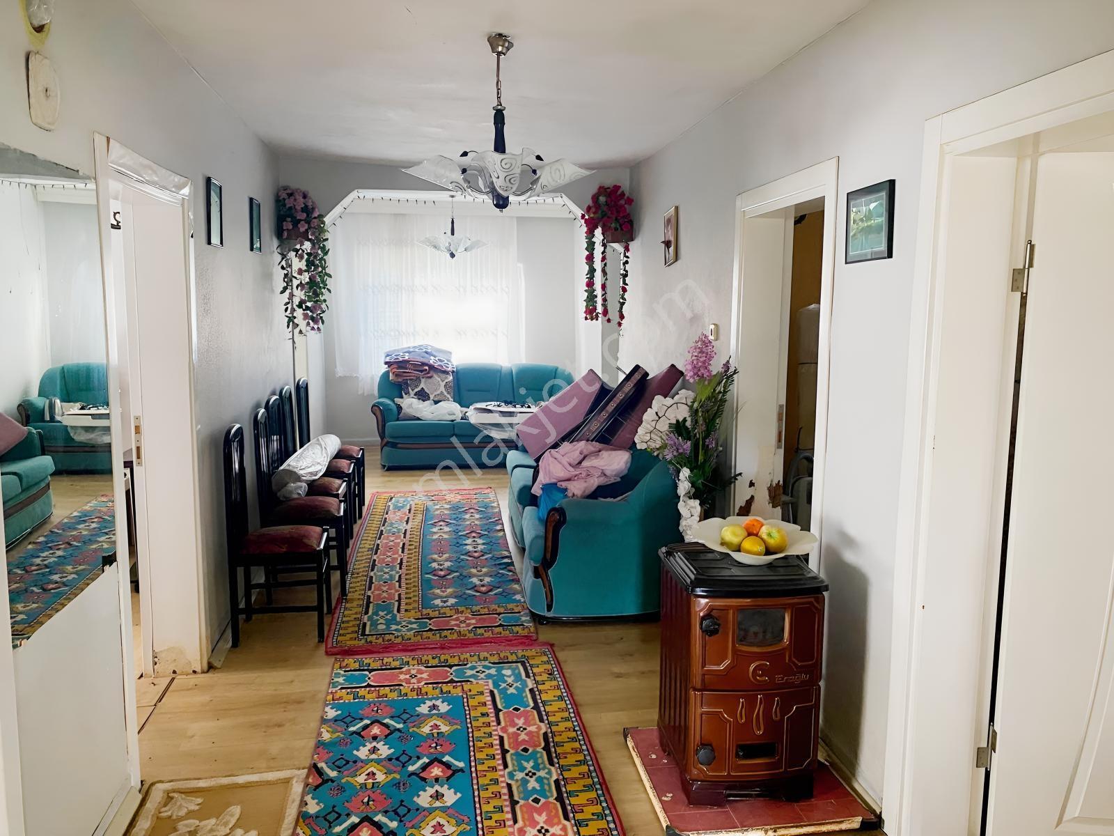 Vize Devlet Hastanesi Yanında 3+1 Satılık Bahçeli Müstakil Ev — fotoğraf 4
