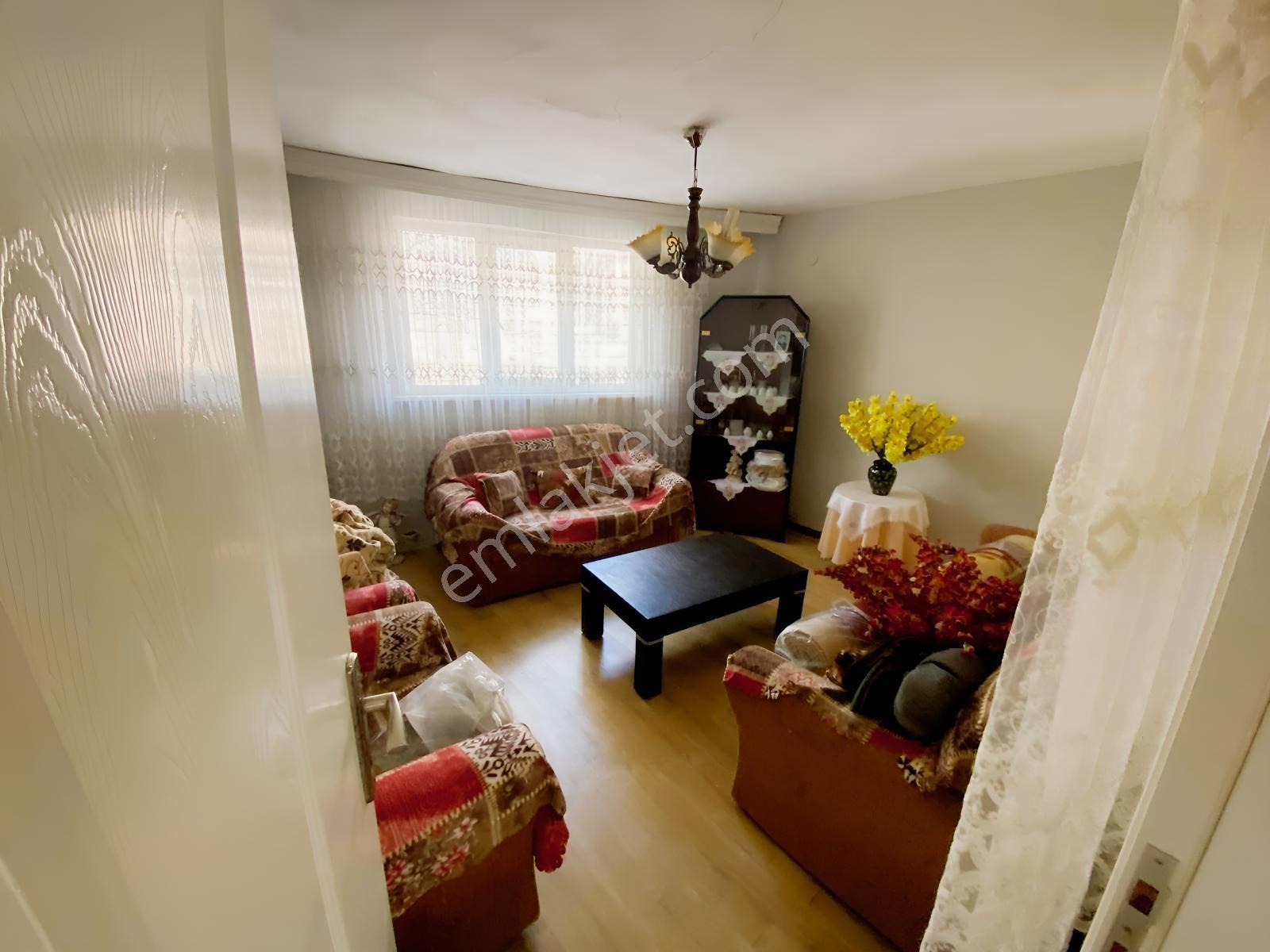 Vize Devlet Hastanesi Yanında 3+1 Satılık Bahçeli Müstakil Ev — fotoğraf 5