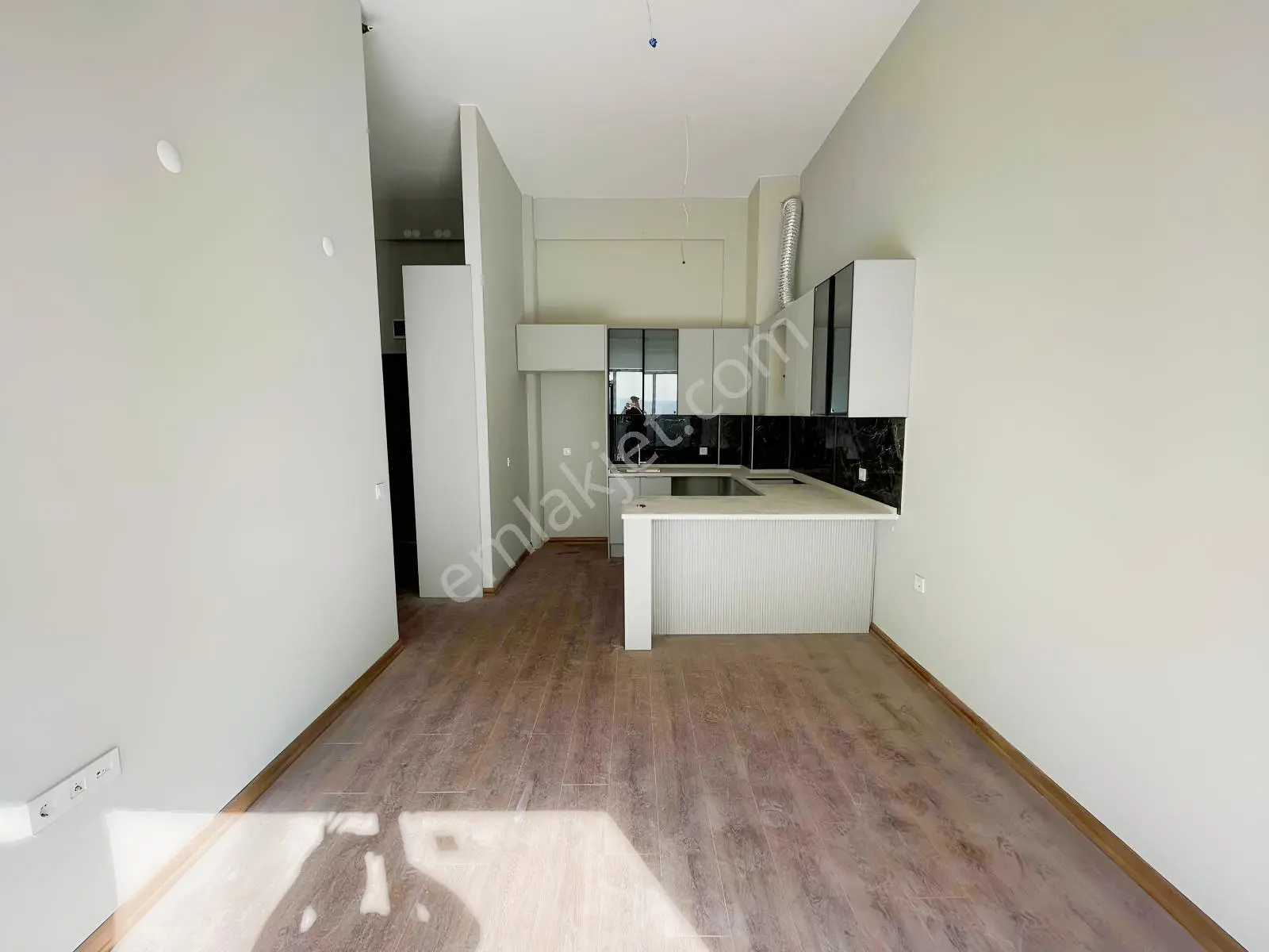 Winnest'ten Plevne Caddesinde Satılık Sıfır 1+1 Daire — fotoğraf 31