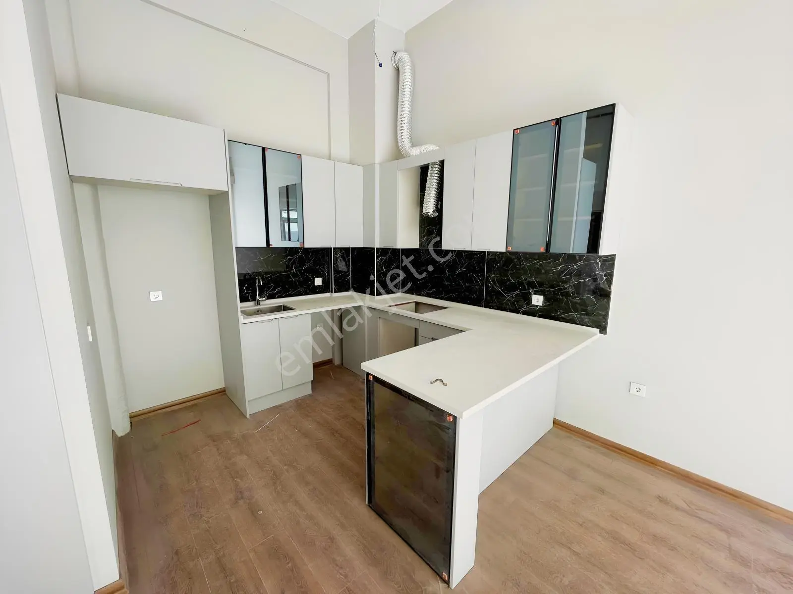 Winnest'ten Plevne Caddesinde Satılık Sıfır 1+1 Daire — fotoğraf 49