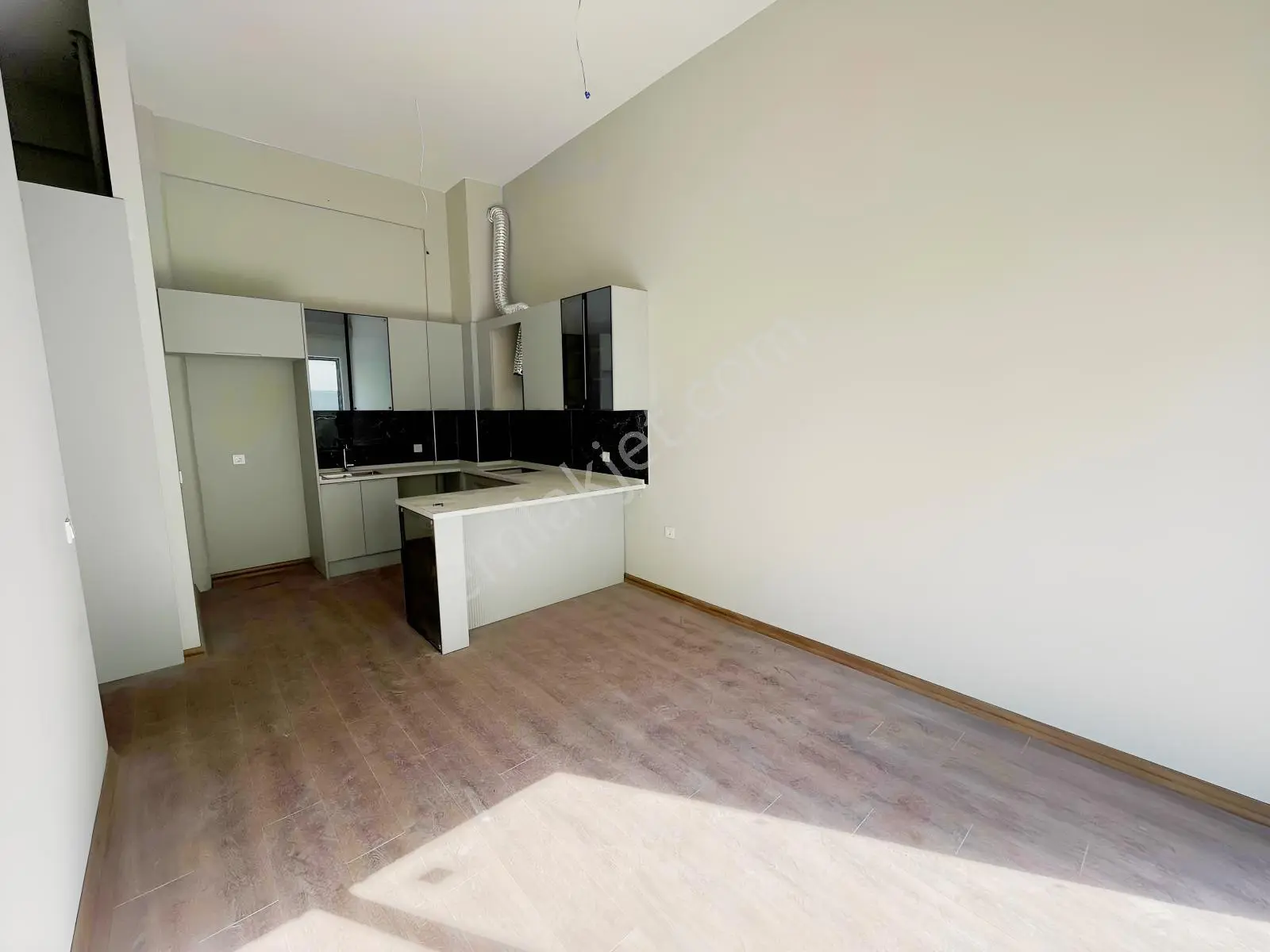 Winnest'ten Plevne Caddesinde Satılık Sıfır 1+1 Daire — fotoğraf 54