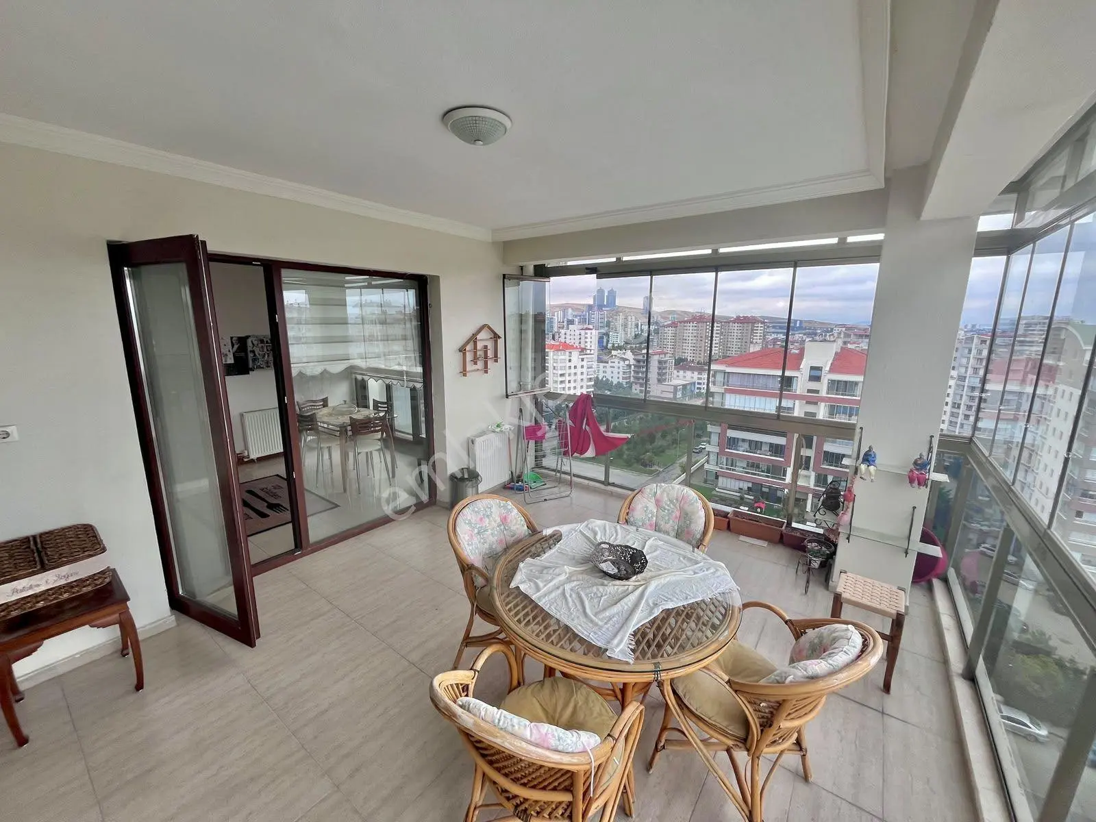 Bağlıca Merkez'de Lokasyon Avantajlı Ferah 4+1 Daire — fotoğraf 5