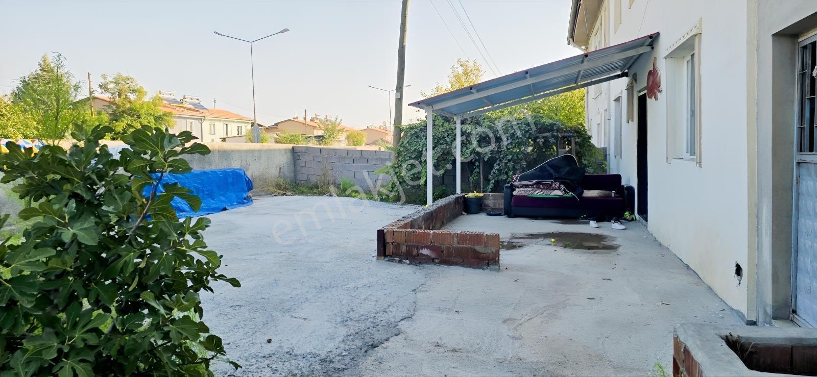 1000 M²arsa İçinde 2 Katlı Ruhsatlı Müstakil Ev 40 Başlık Besi — fotoğraf 8