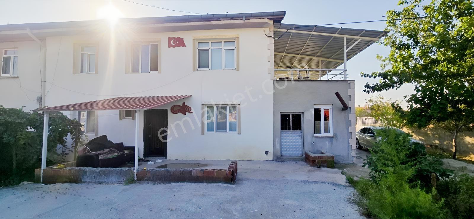 1000 M²arsa İçinde 2 Katlı Ruhsatlı Müstakil Ev 40 Başlık Besi — fotoğraf 12