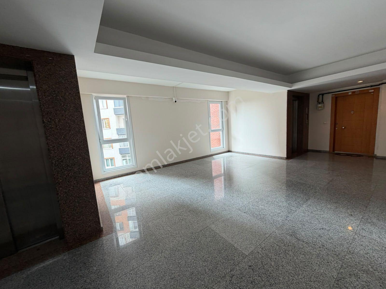 Mertcan'dan Yenişehir Mah. Kapalı Balkonlu Full Eşyalı Geniş 1+1 — fotoğraf 23