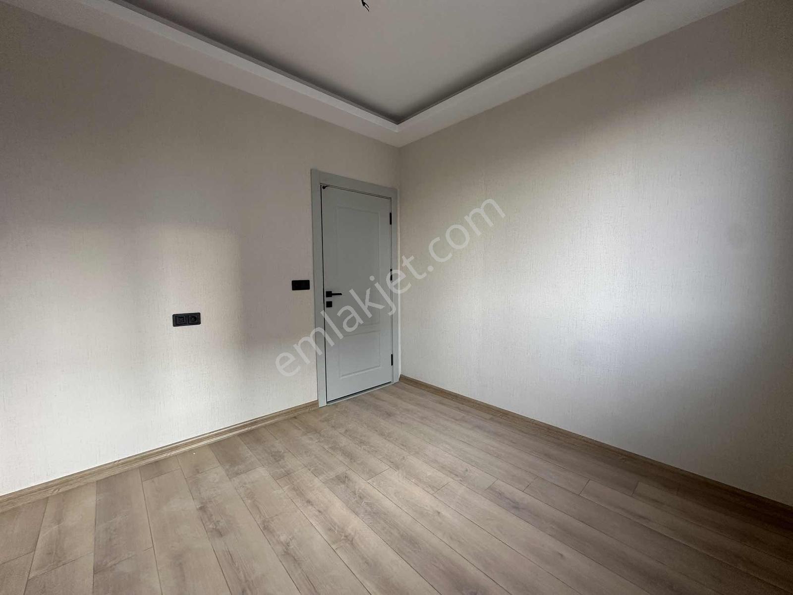 ''uluırmak Mahallesi 2+1 Site İçi Sıfır Arakat Daire'' — fotoğraf 10