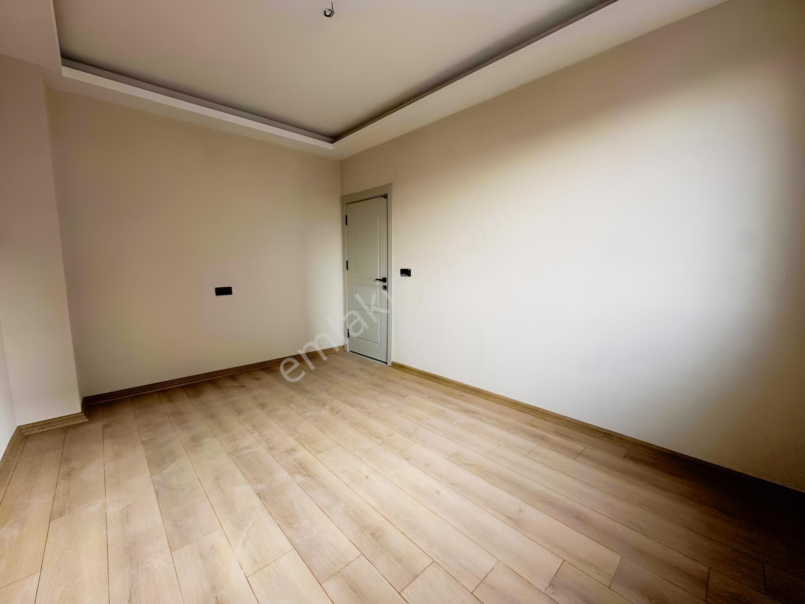 ''uluırmak Mahallesi 2+1 Site İçi Sıfır Arakat Daire'' — fotoğraf 12