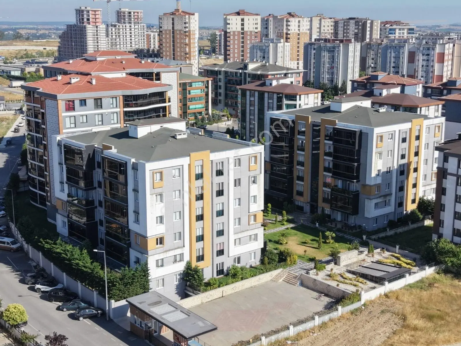 Arya Yapı'dan Tepe Elegance Sitesi Satılık 3+1 Lüks Arakat Daire — fotoğraf 3