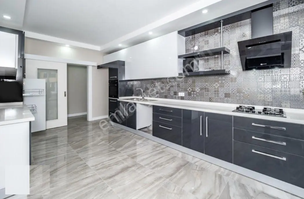 Arya Yapı'dan Tepe Elegance Sitesi Satılık 3+1 Lüks Arakat Daire — fotoğraf 11