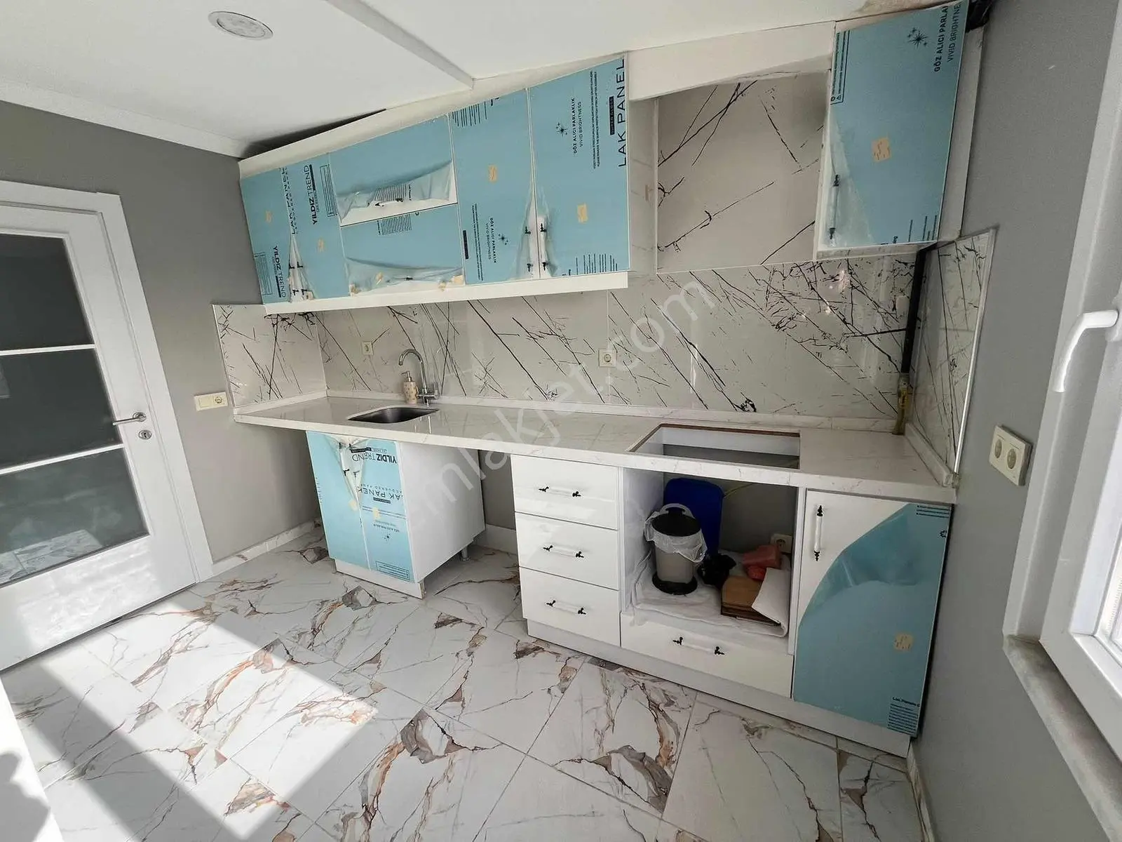 Samandıra Merkezde 2 Daire Tek Fiyat Satılık Çatı Dubleks Daire — fotoğraf 2