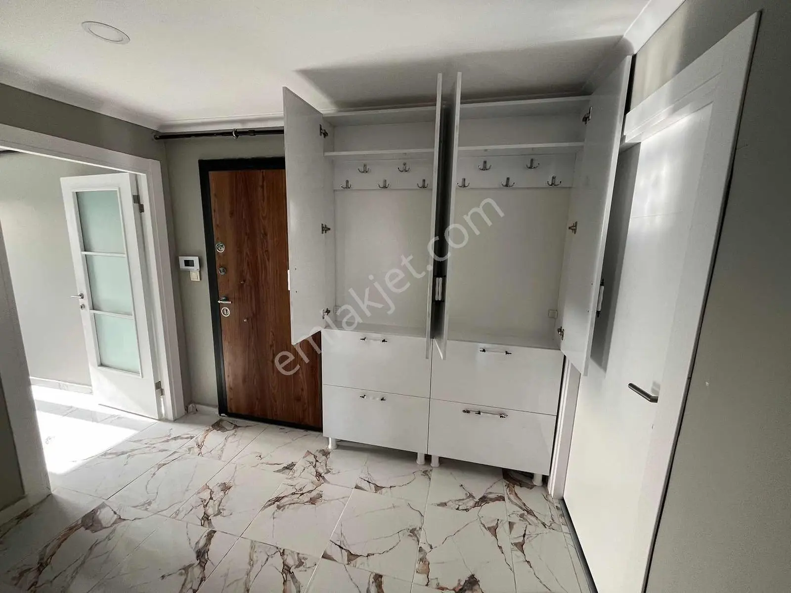 Samandıra Merkezde 2 Daire Tek Fiyat Satılık Çatı Dubleks Daire — fotoğraf 12