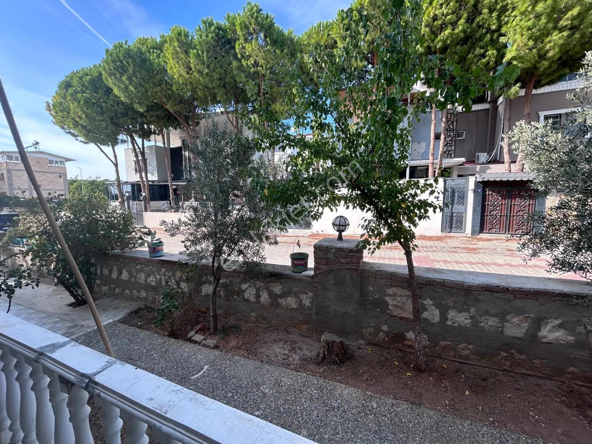 Havuzlu Sitede Geniş 1+1 — fotoğraf 17