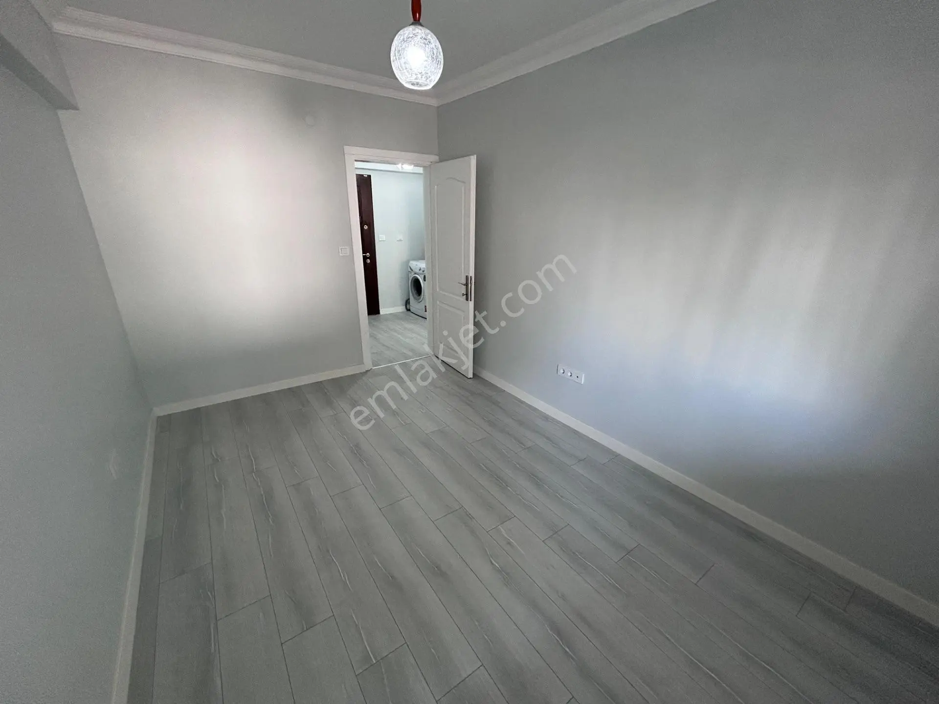 Havuzlu Sitede Geniş 1+1 — fotoğraf 22