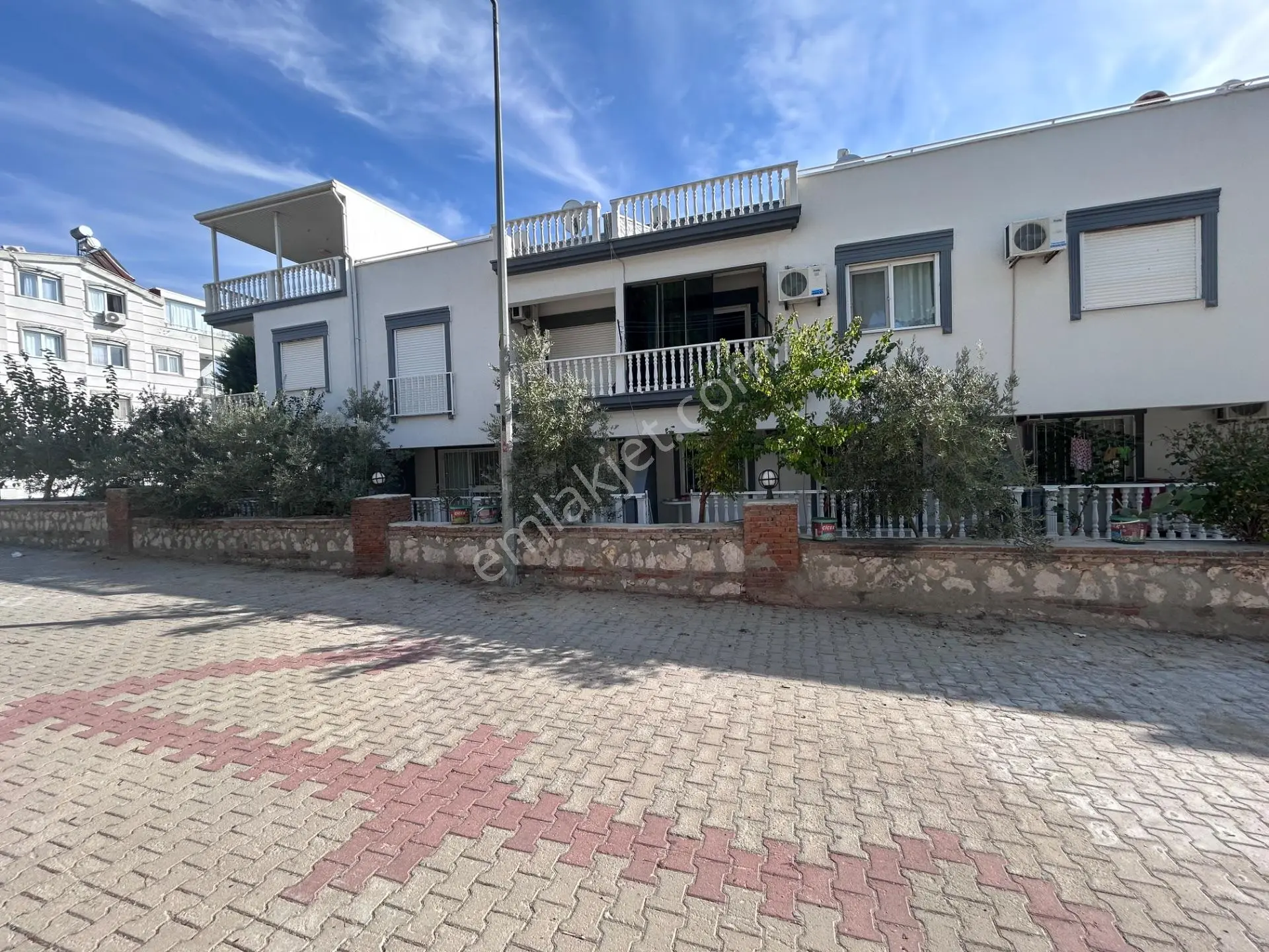 Havuzlu Sitede Geniş 1+1 — fotoğraf 23