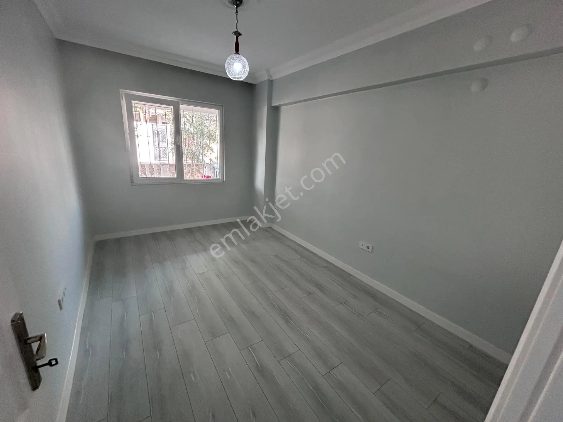 Havuzlu Sitede Geniş 1+1 — fotoğraf 27