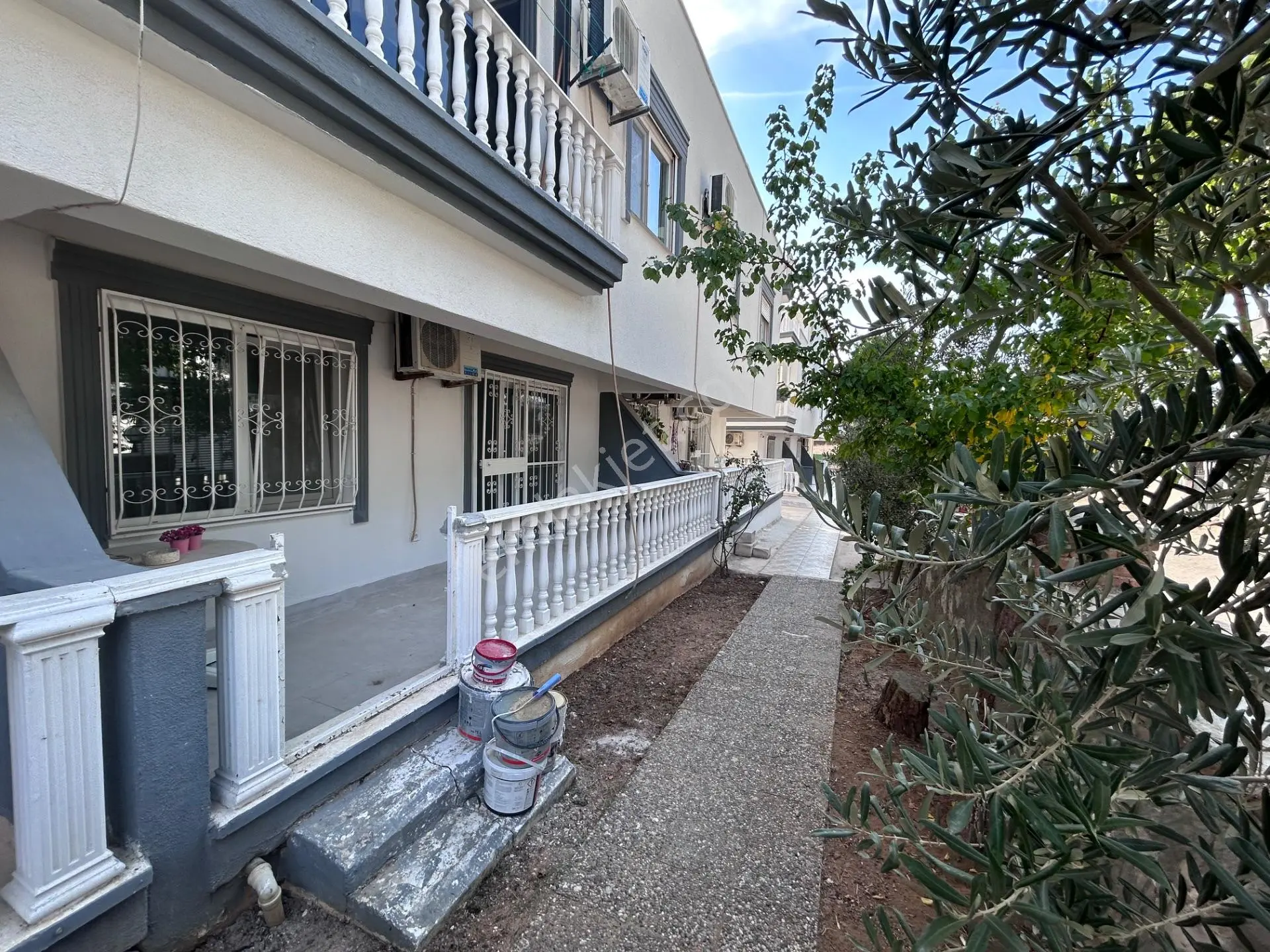 Havuzlu Sitede Geniş 1+1 — fotoğraf 29